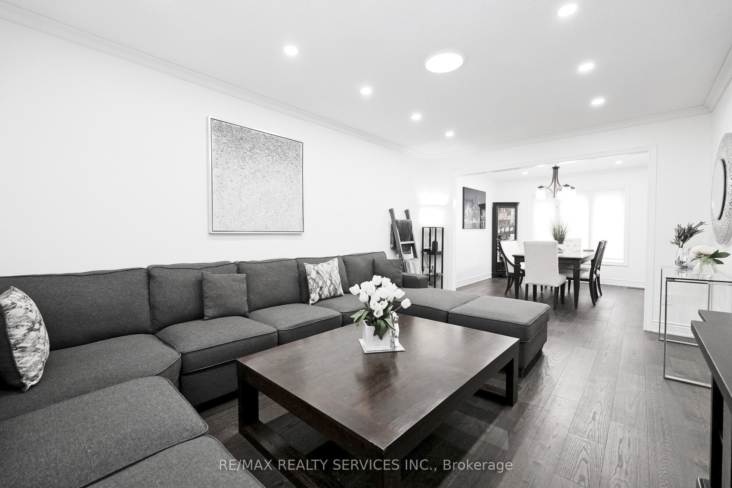 8 Yeoman Drive Property Photo 6