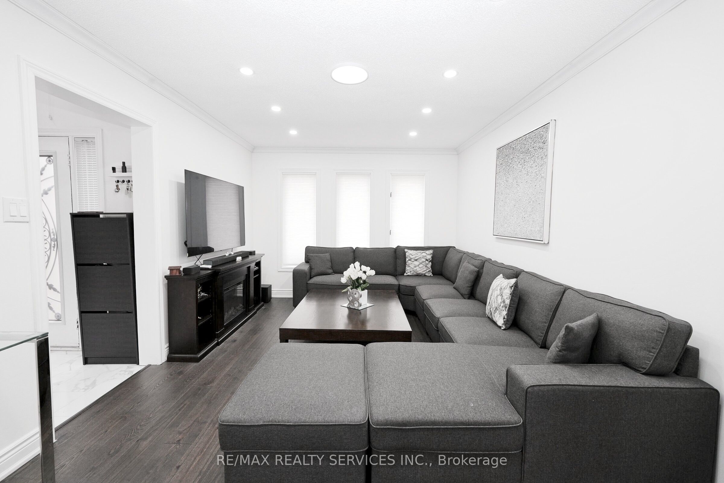 8 Yeoman Drive Property Photo 8