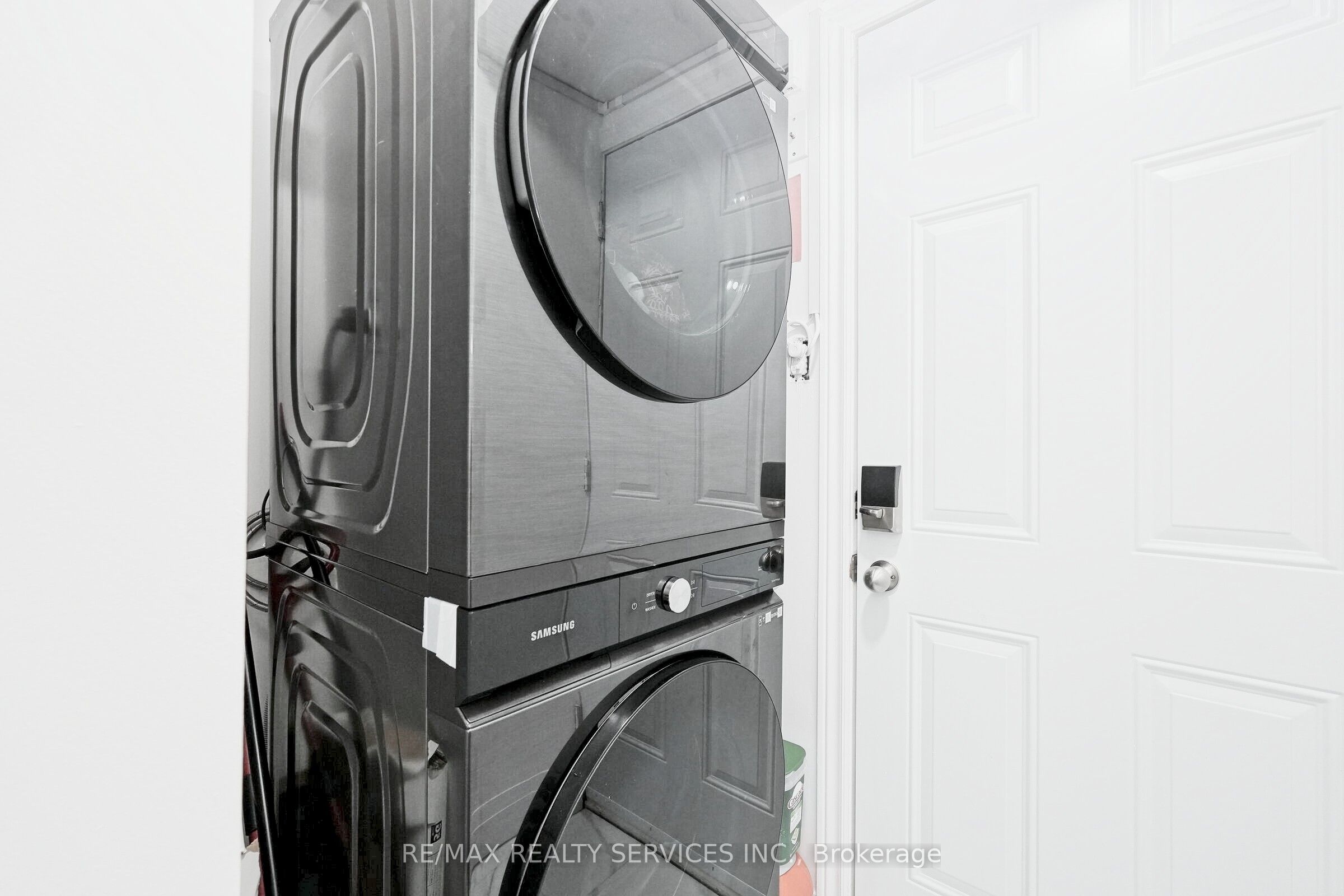 8 Yeoman Drive Property Photo 18