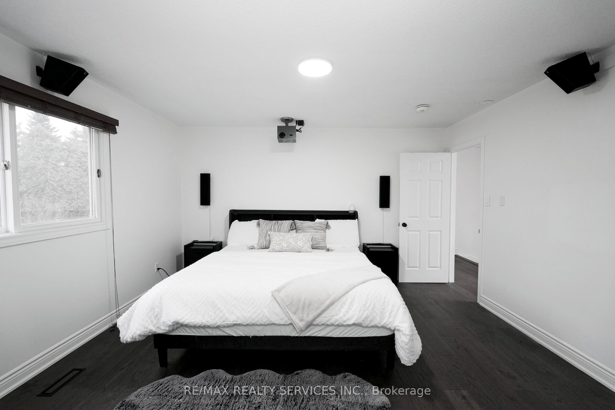 8 Yeoman Drive Property Photo 21