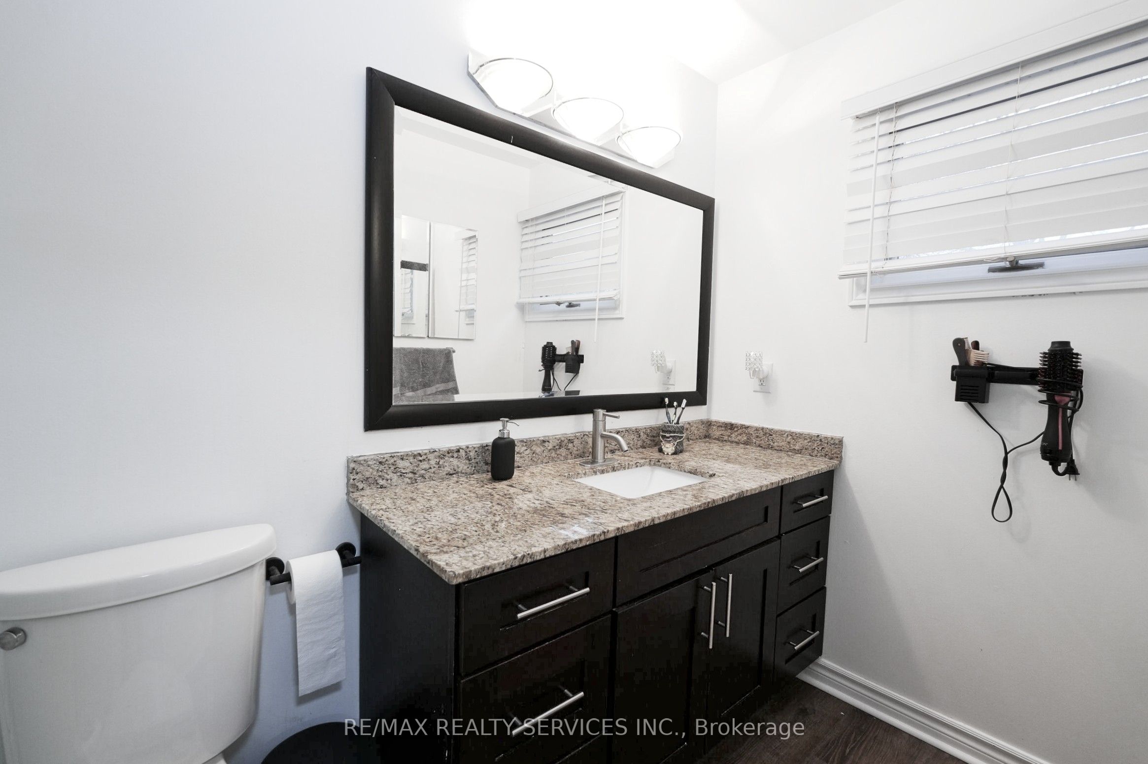 8 Yeoman Drive Property Photo 23