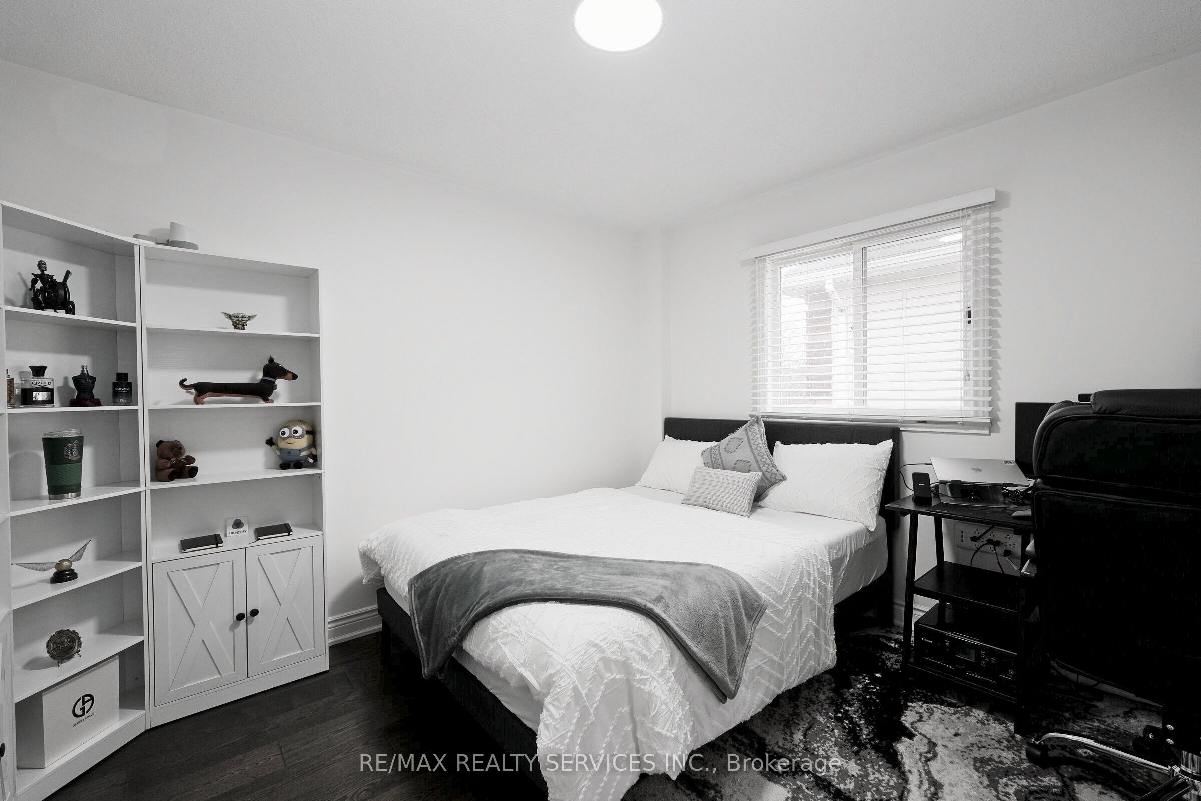 8 Yeoman Drive Property Photo 28