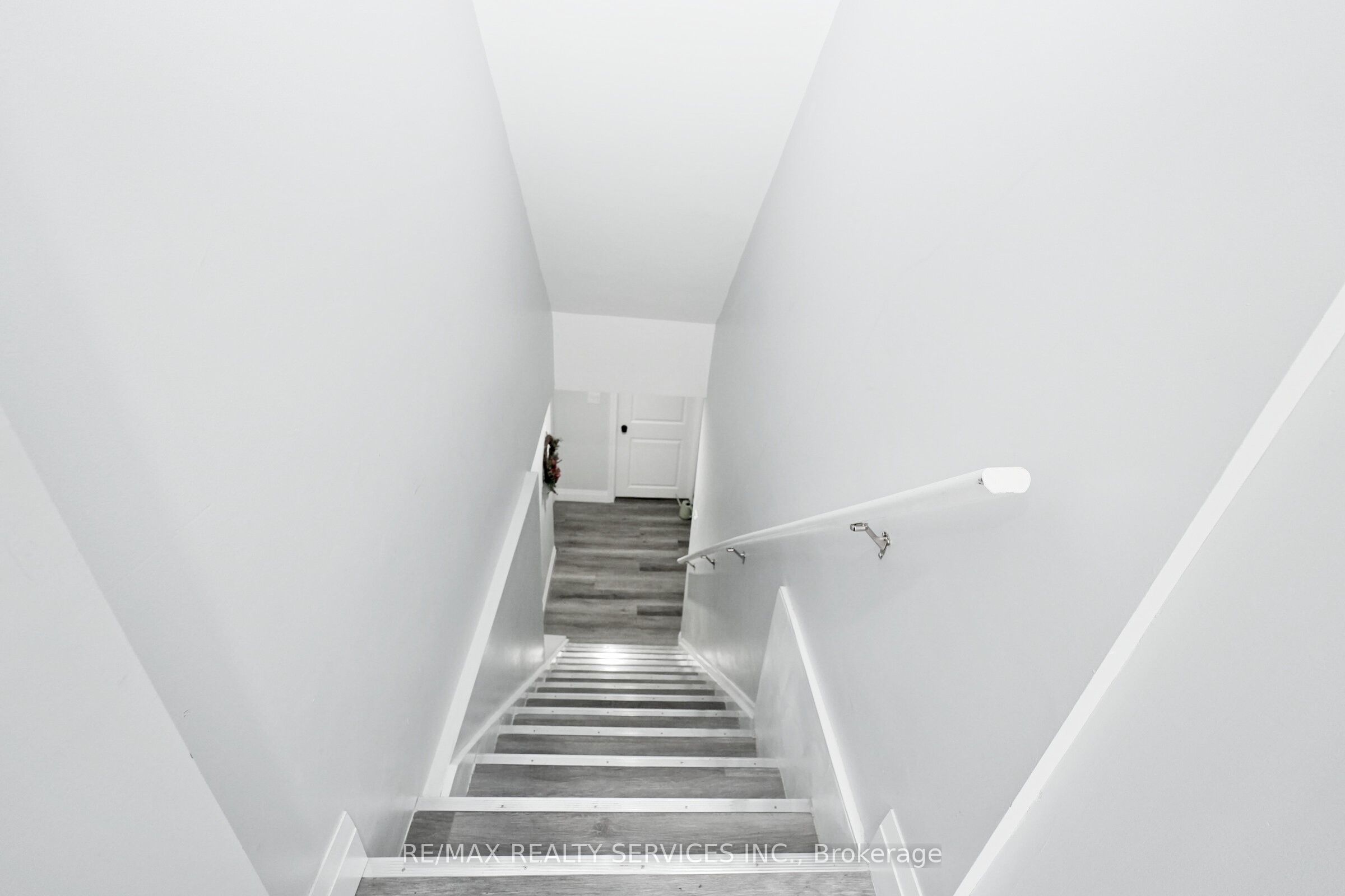 8 Yeoman Drive Property Photo 33