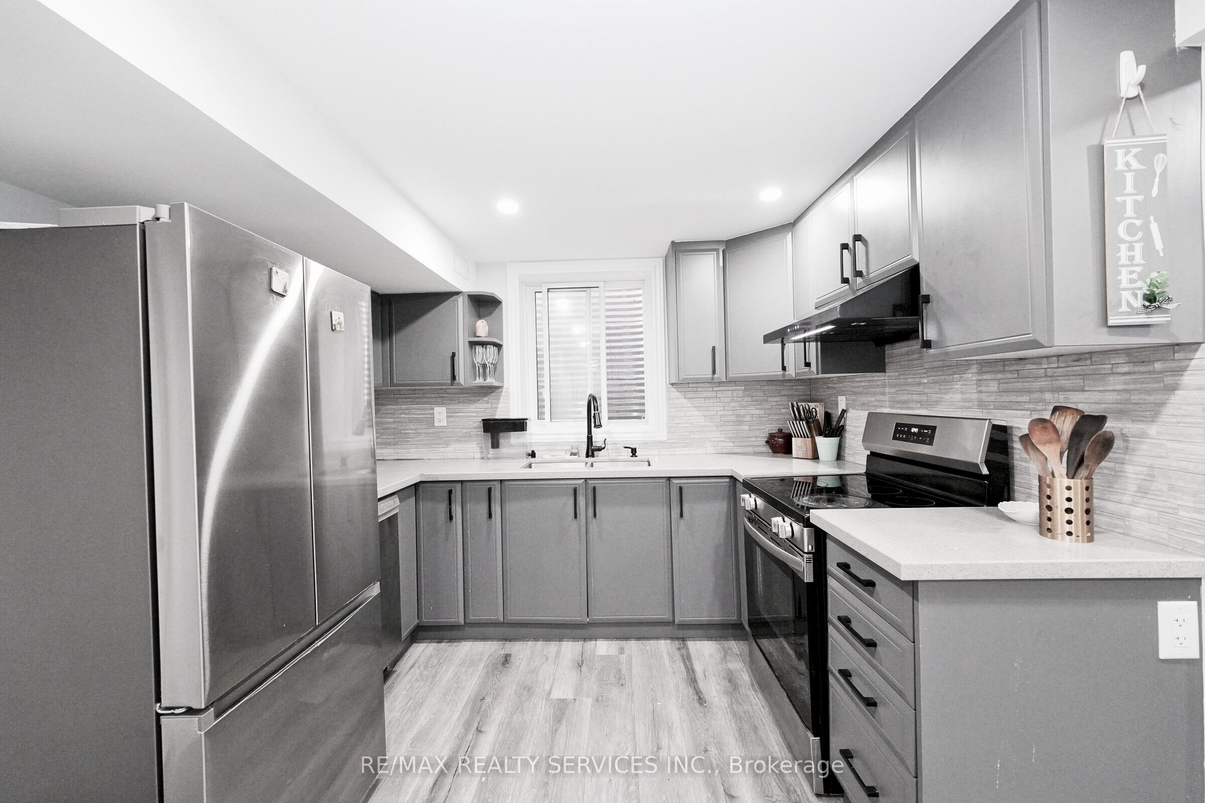 8 Yeoman Drive Property Photo 39