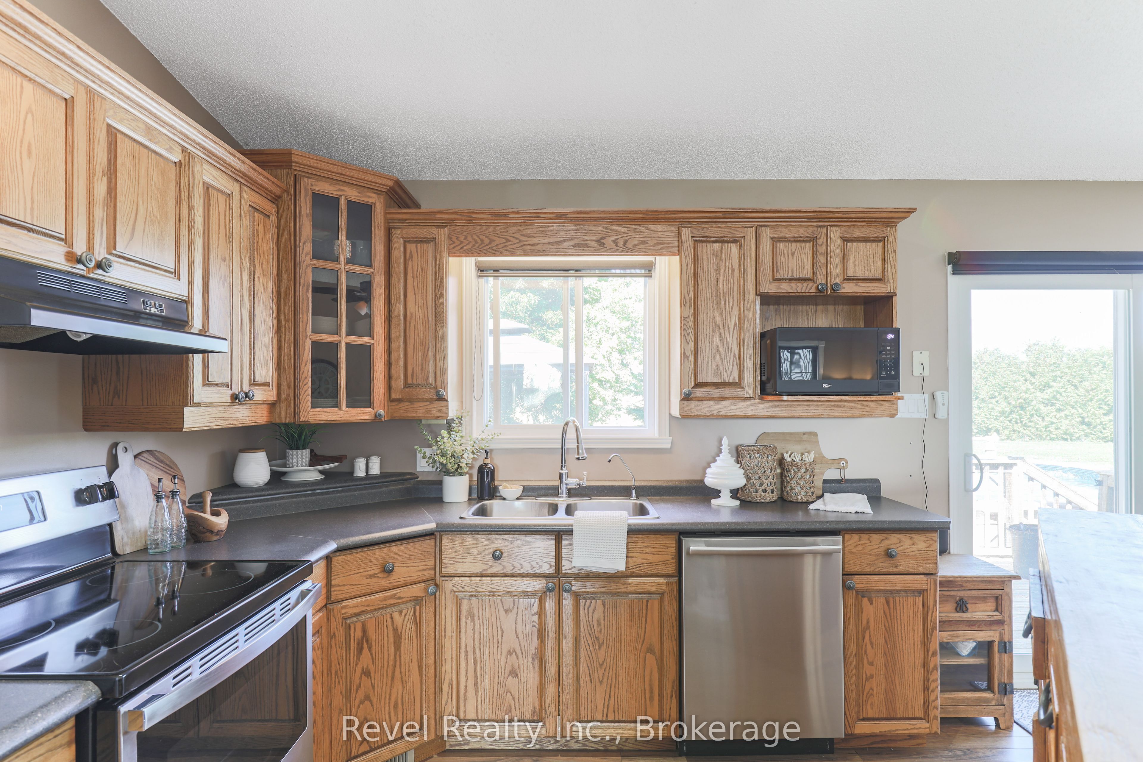 477 Four Points Road Property Photo 10