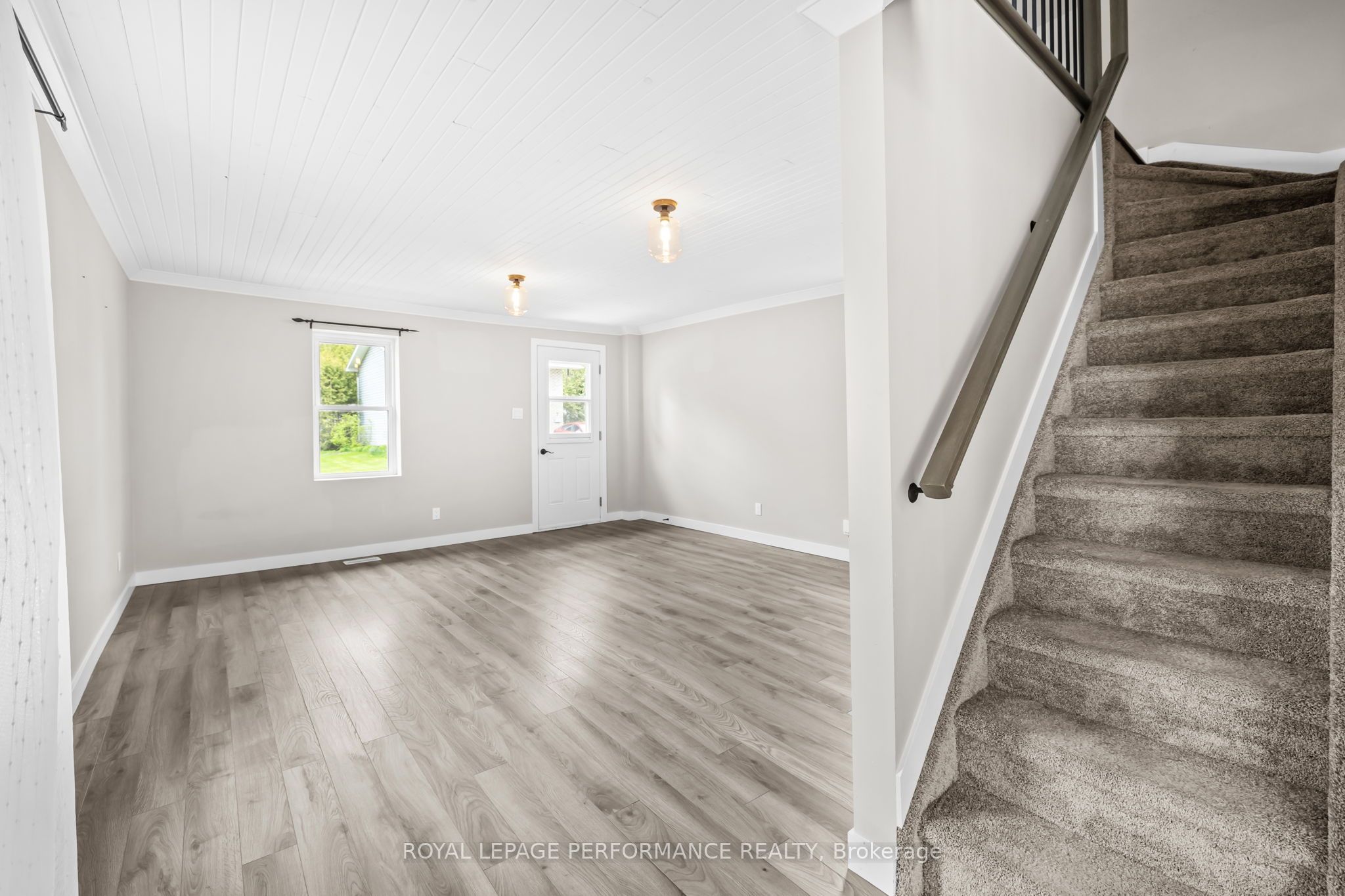 6 Spring Street Property Photo 13