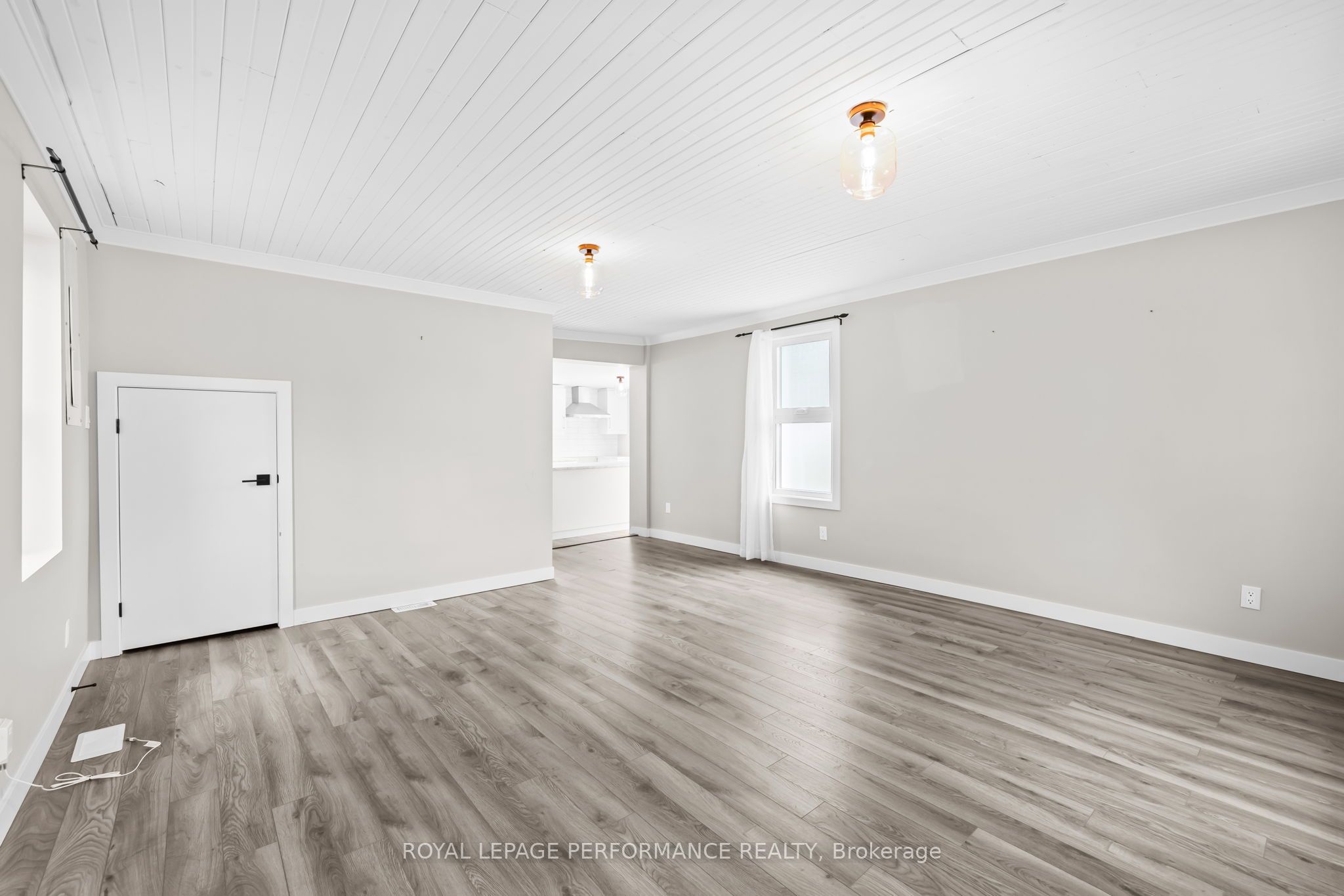 6 Spring Street Property Photo 15