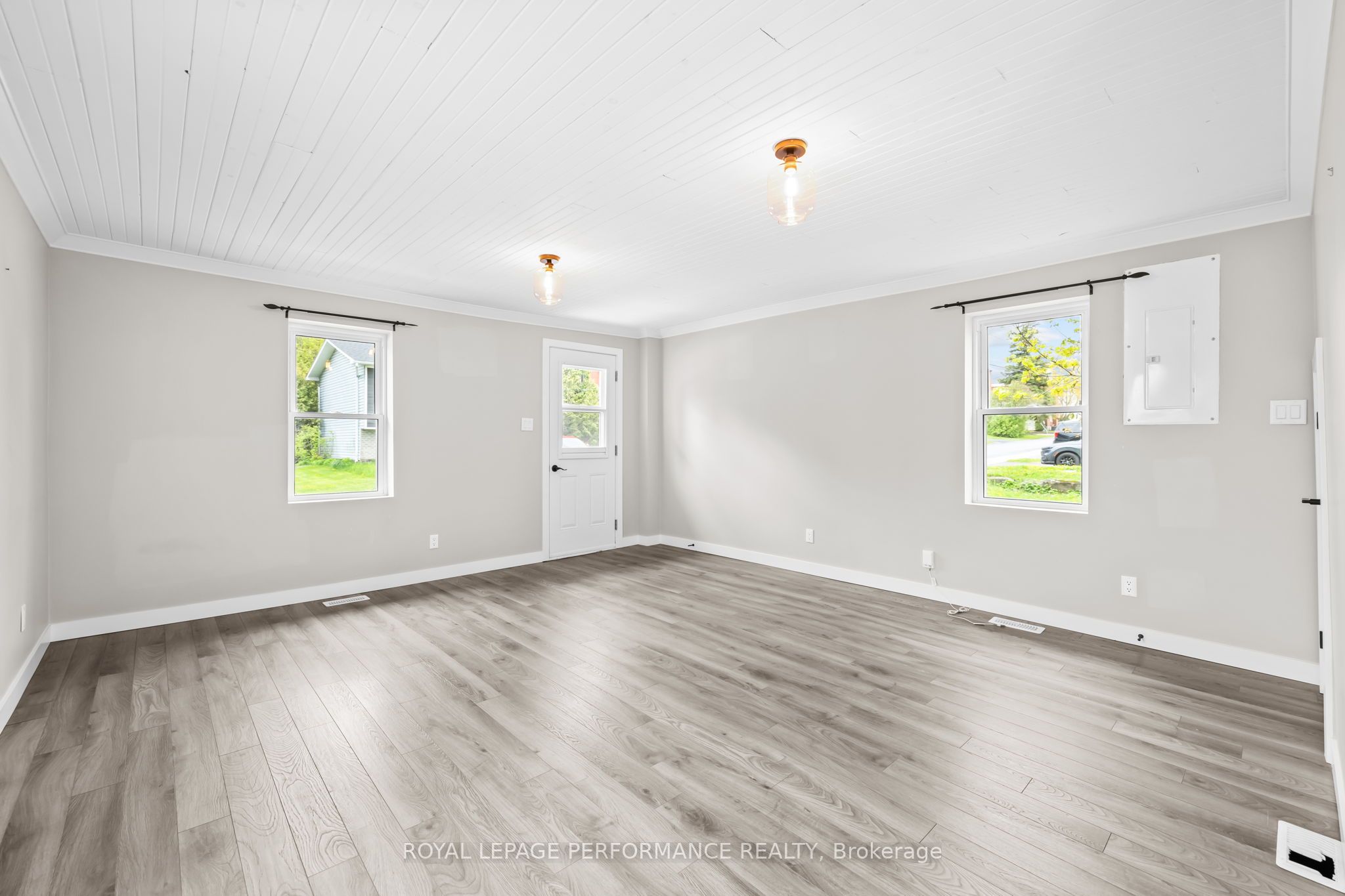 6 Spring Street Property Photo 17
