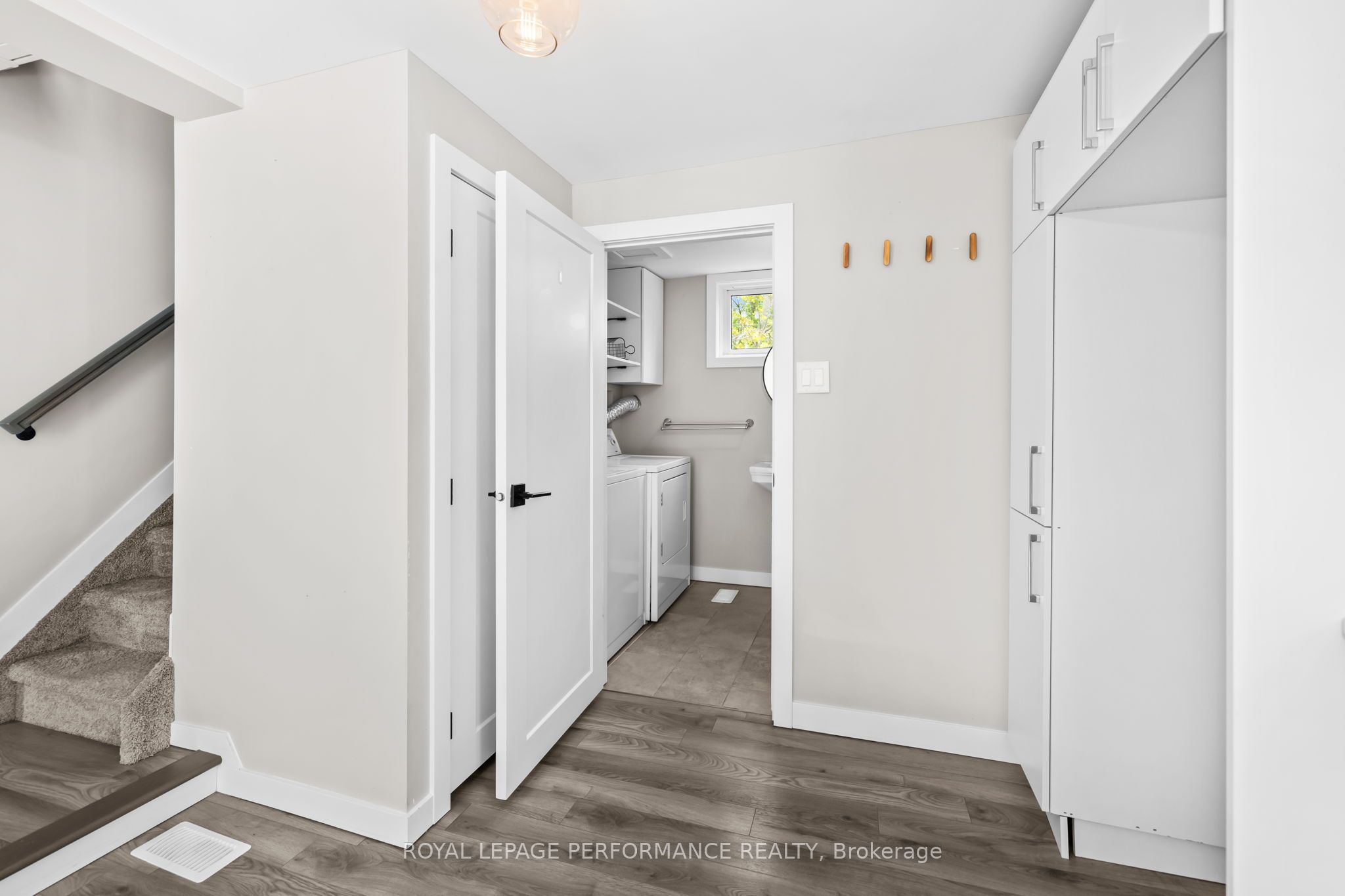 6 Spring Street Property Photo 19