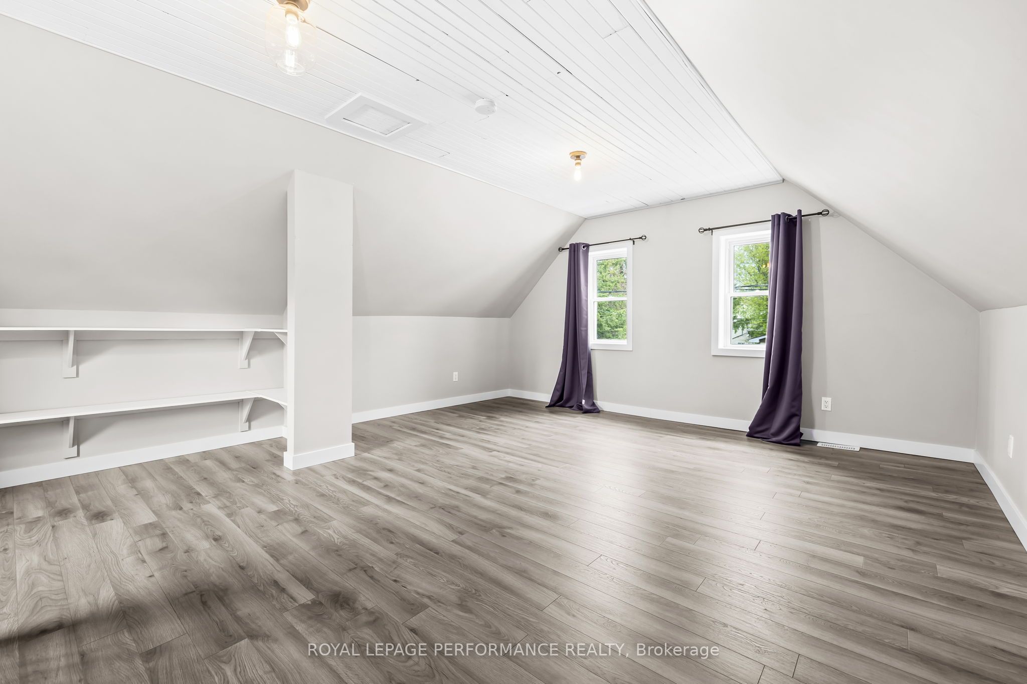 6 Spring Street Property Photo 23