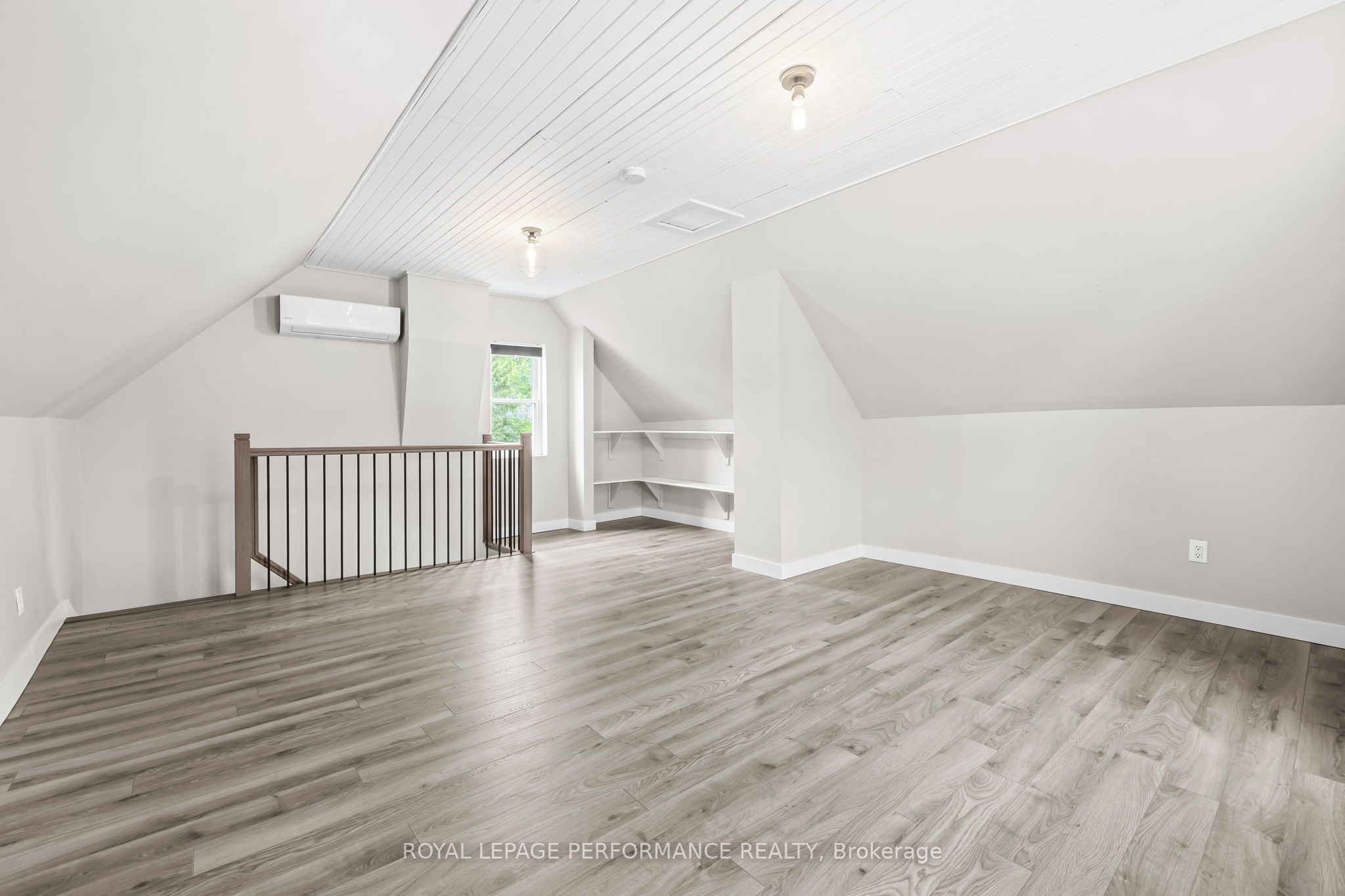 6 Spring Street Property Photo 26