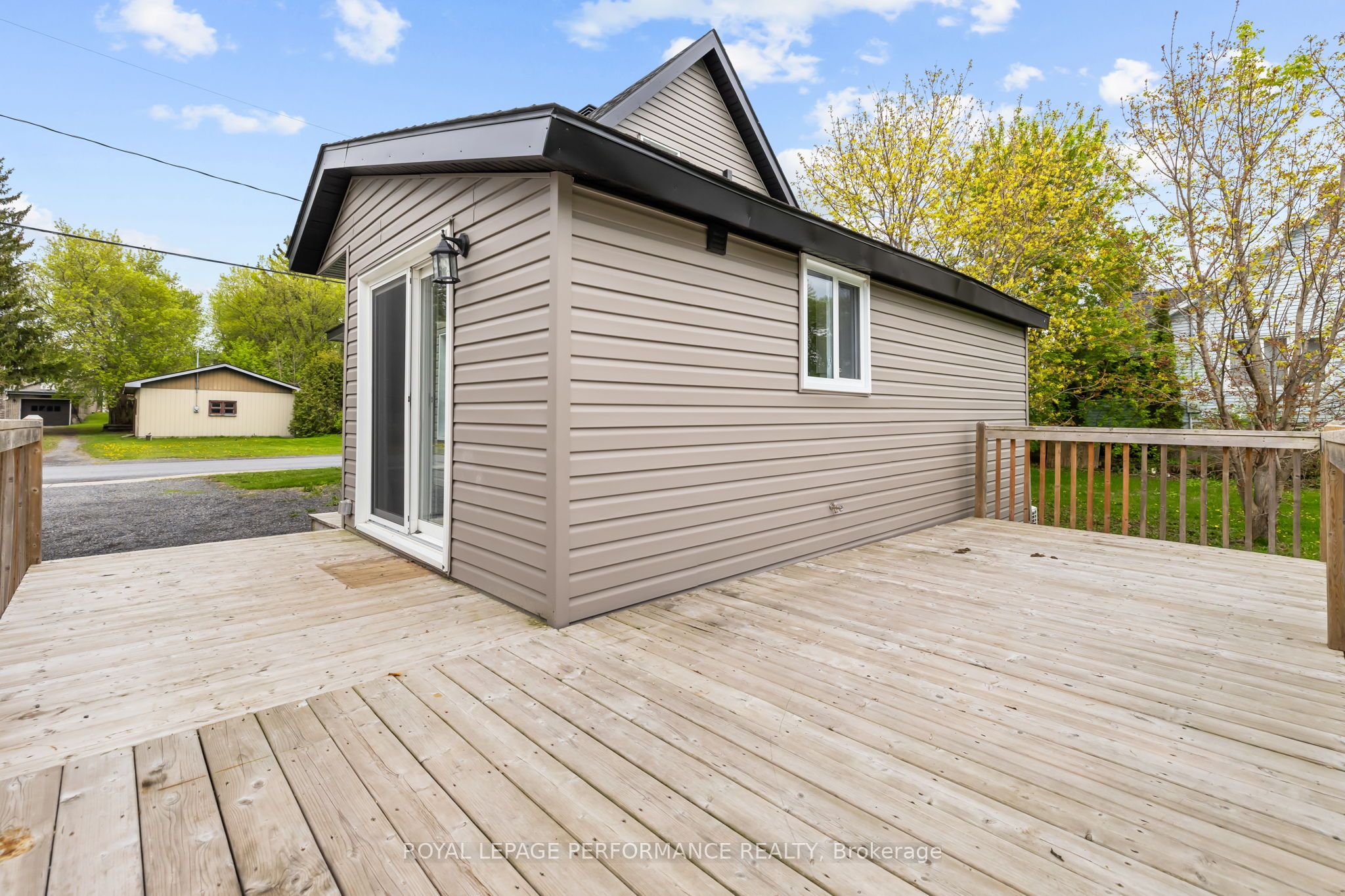 6 Spring Street Property Photo 28