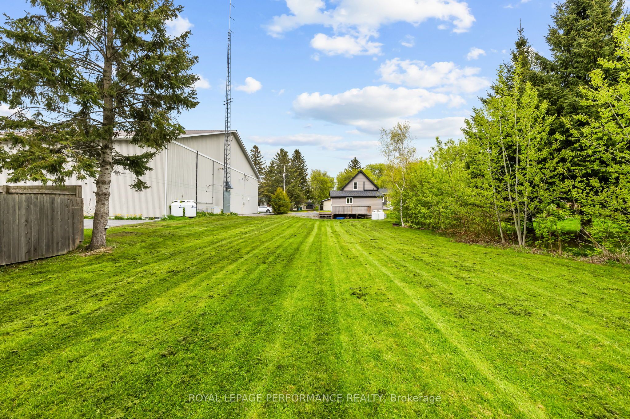 6 Spring Street Property Photo 33