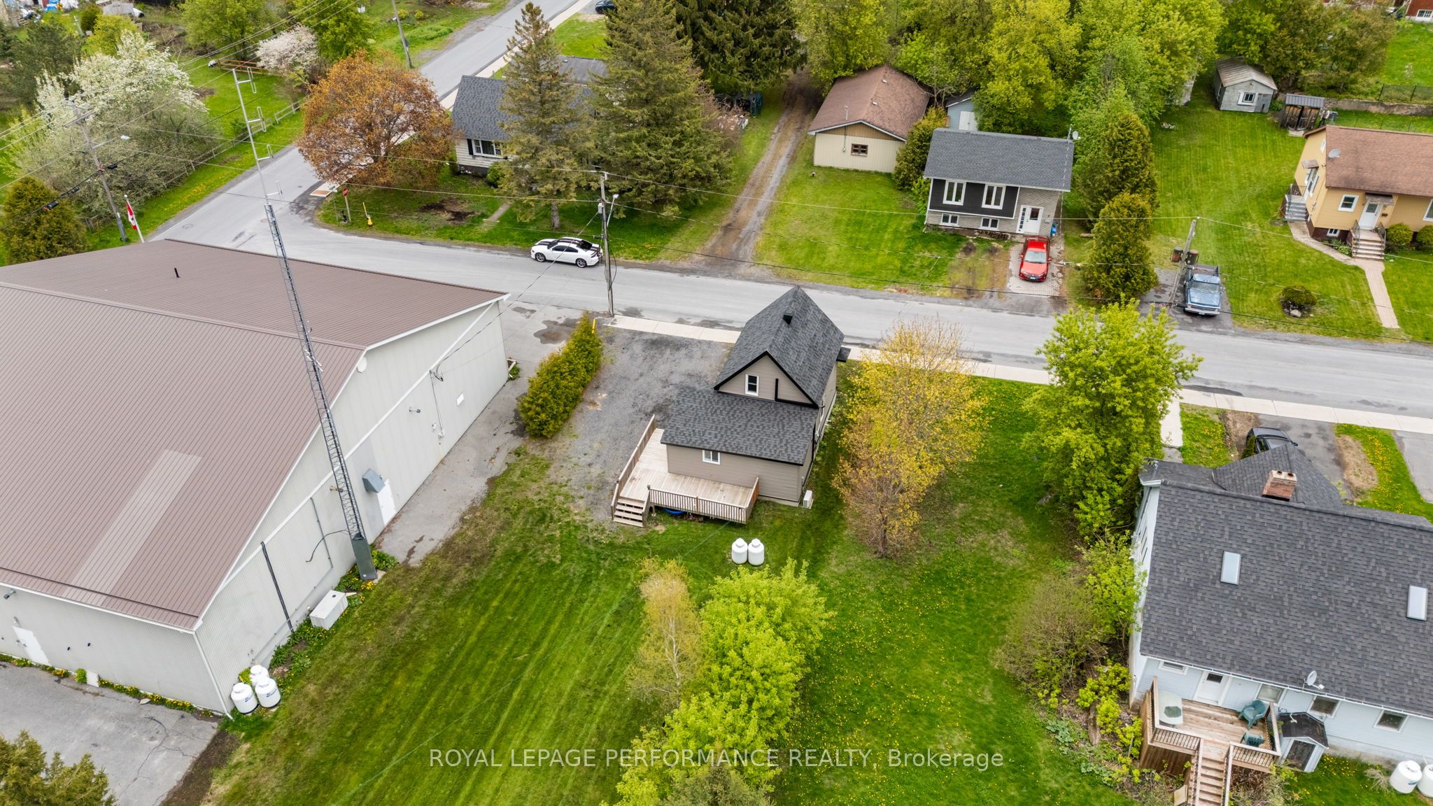 6 Spring Street Property Photo 34