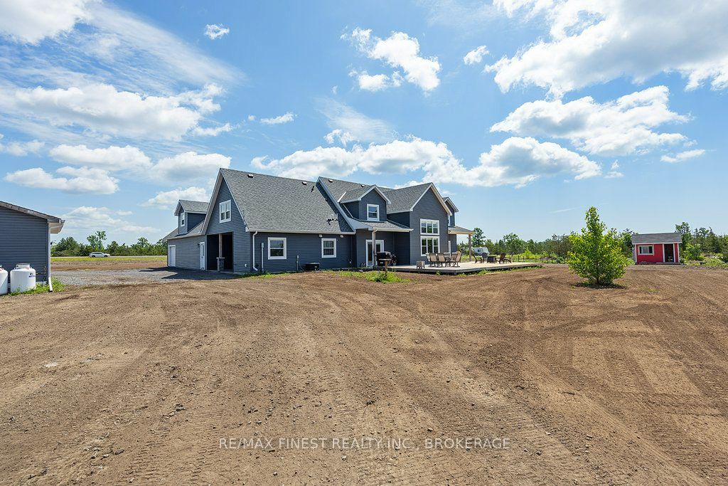952 County Road 6 Property Photo 6