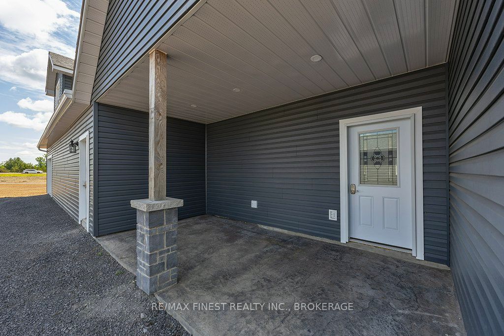 952 County Road 6 Property Photo 8