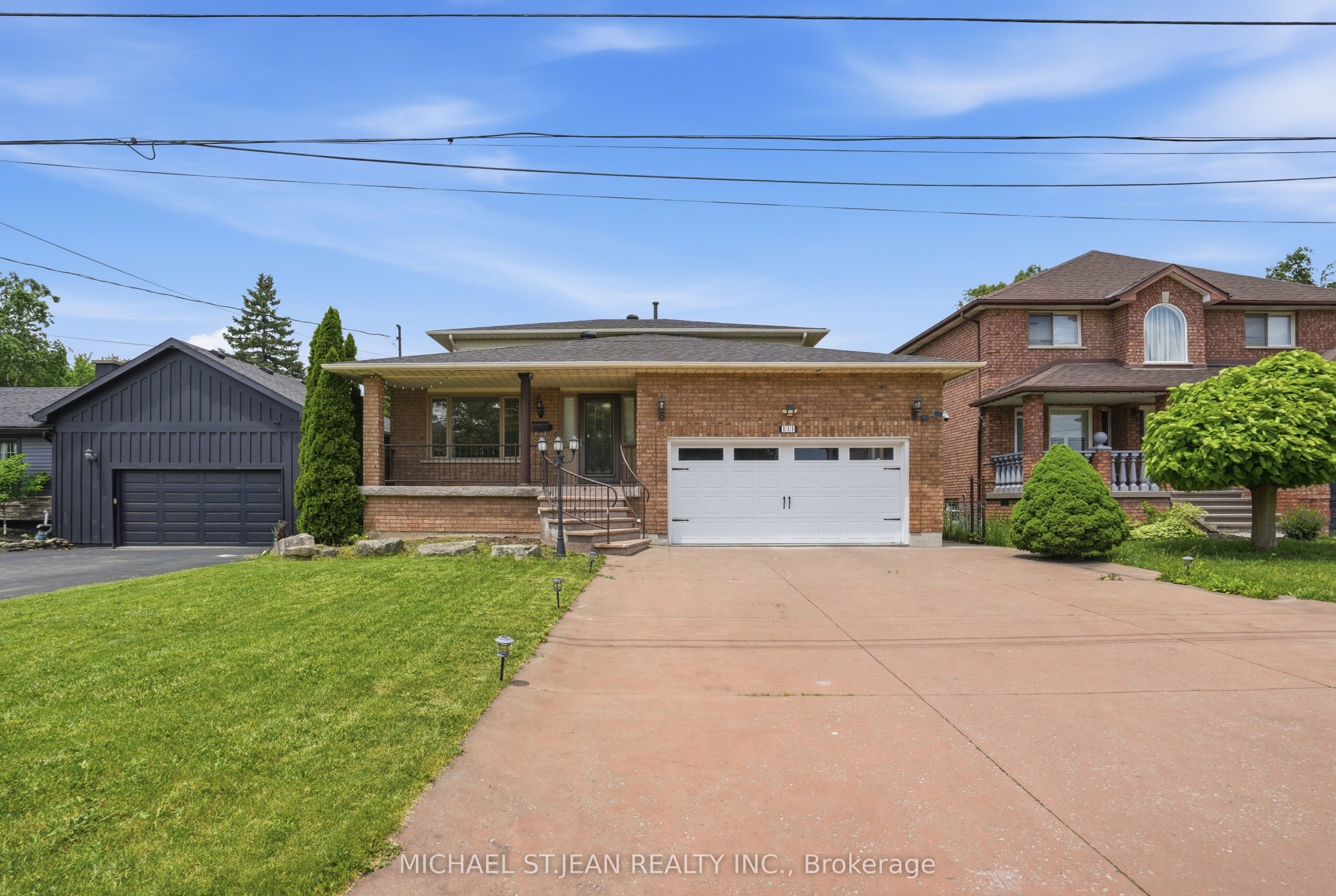 111 Aubrey Avenue Property Photo 2