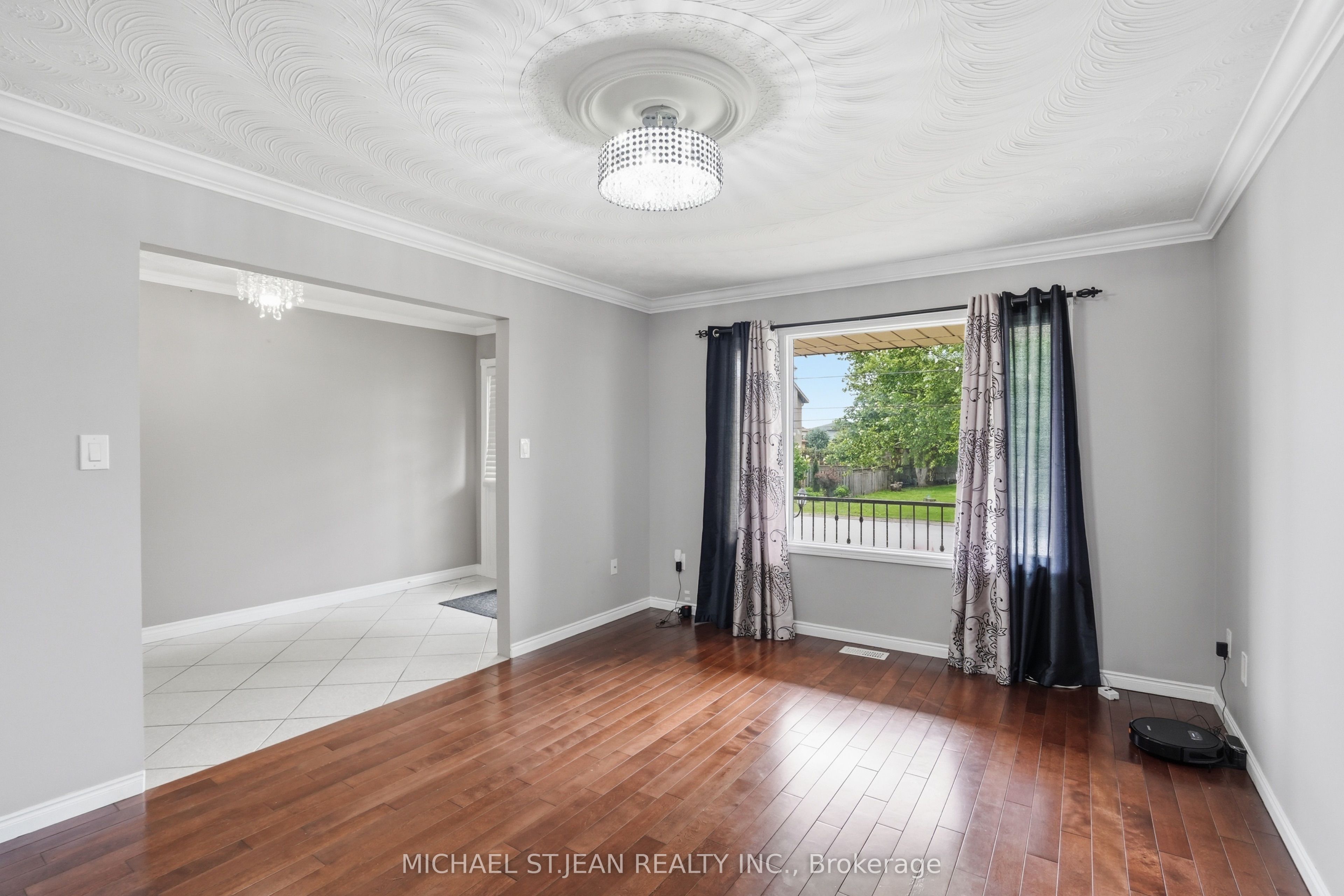 111 Aubrey Avenue Property Photo 8