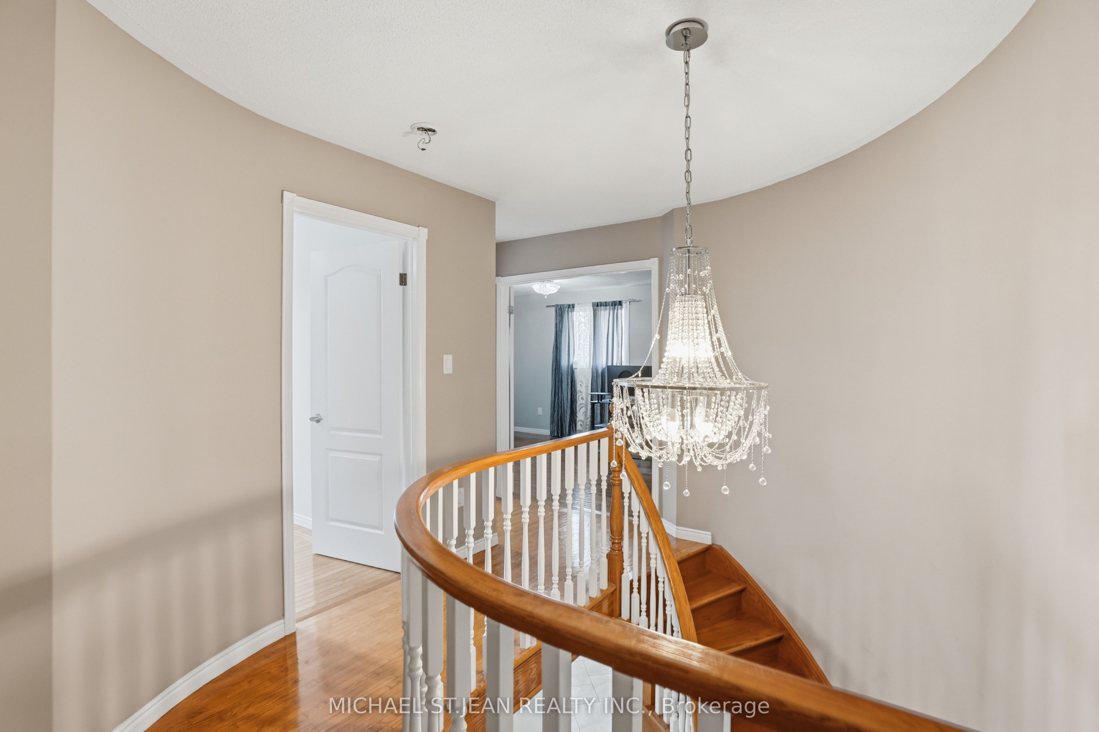 111 Aubrey Avenue Property Photo 26