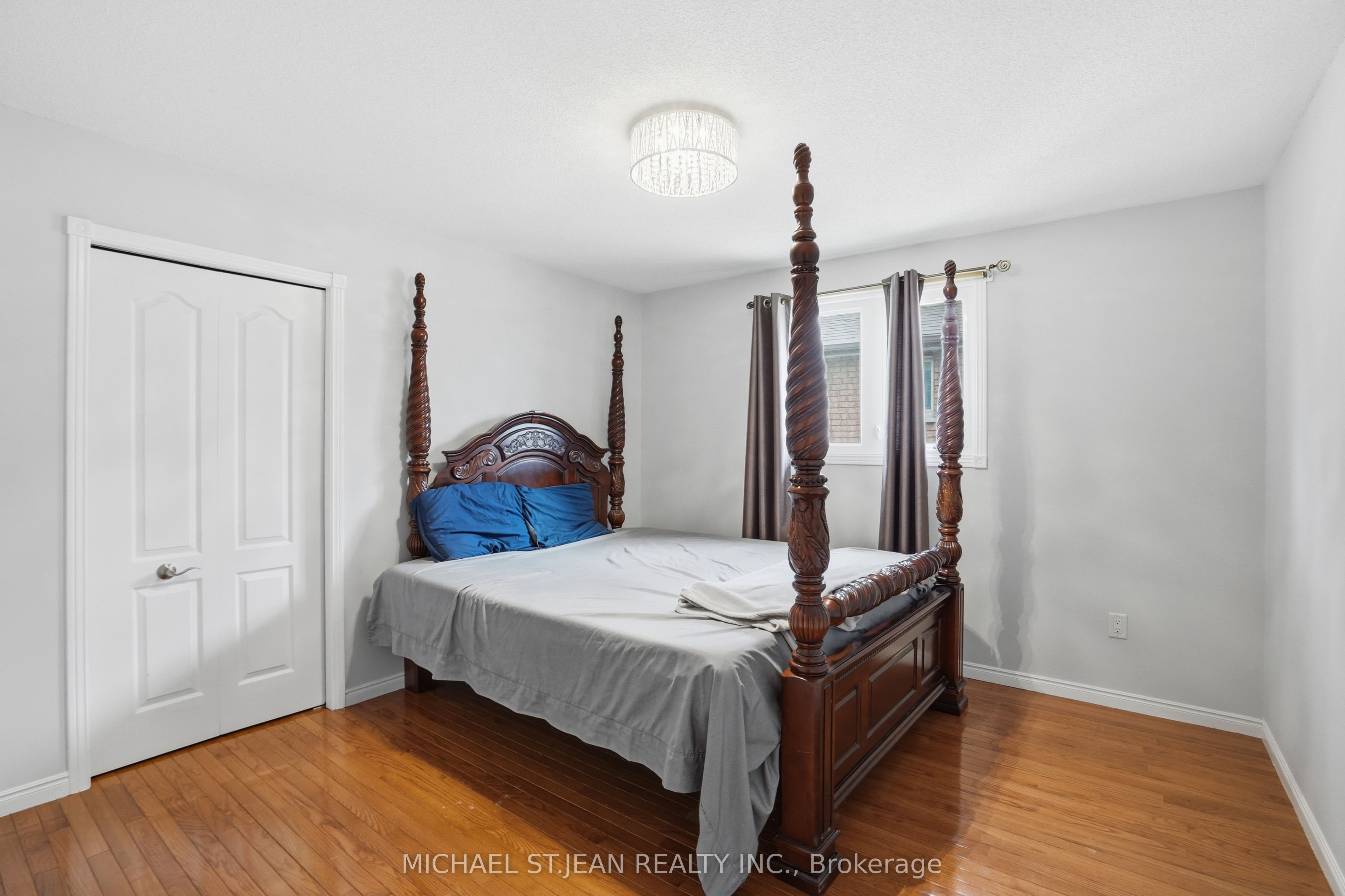 111 Aubrey Avenue Property Photo 27