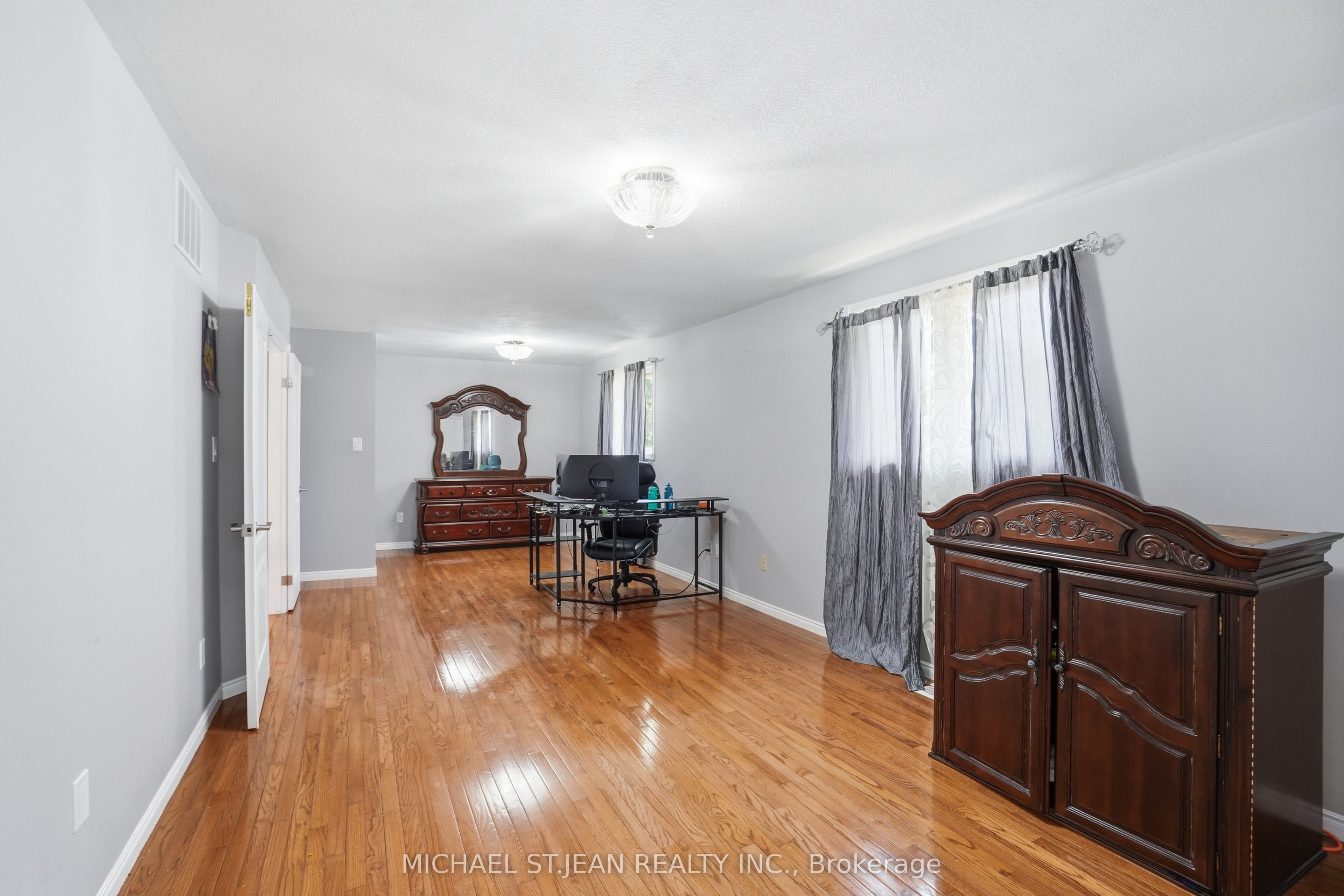 111 Aubrey Avenue Property Photo 35