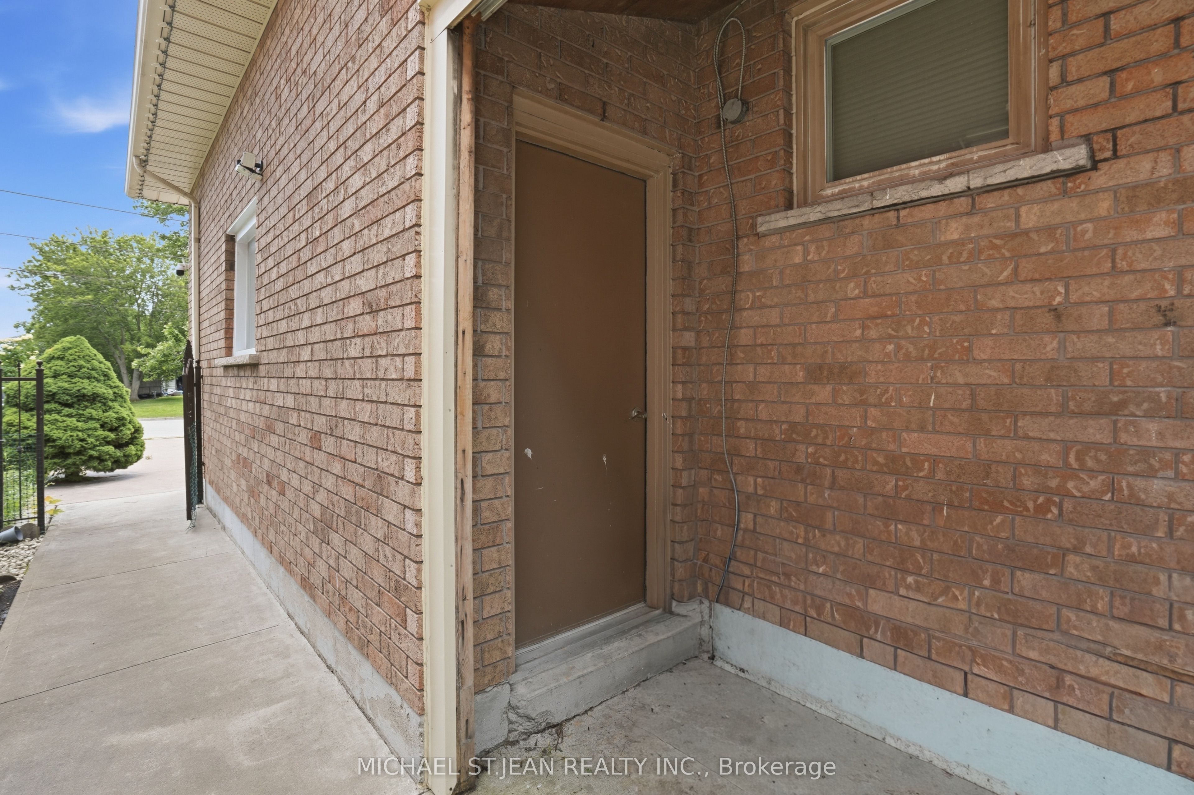 111 Aubrey Avenue Property Photo 50