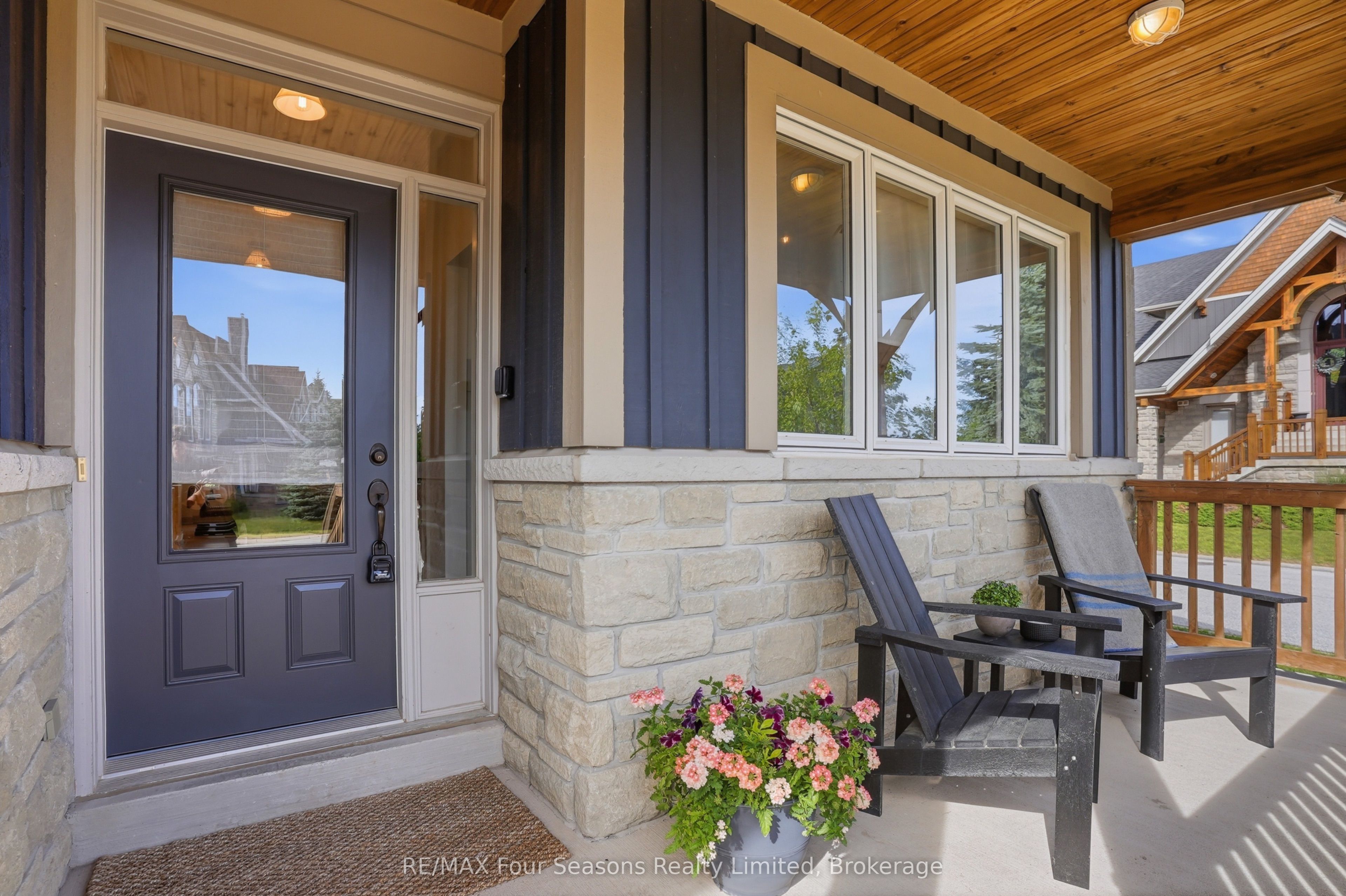 124 Birches Boulevard Property Photo 3