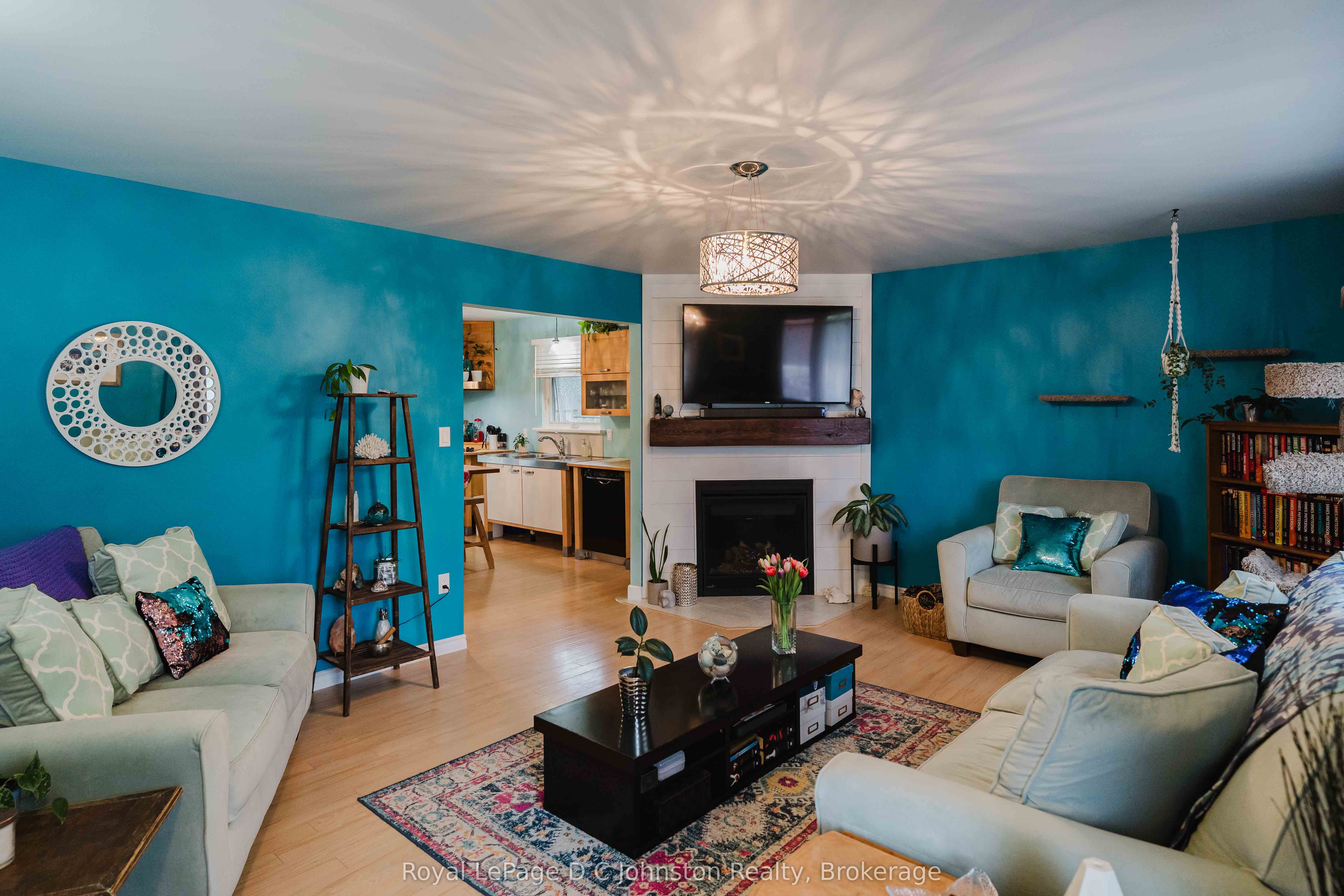 255 Rowe Street Property Photo 5