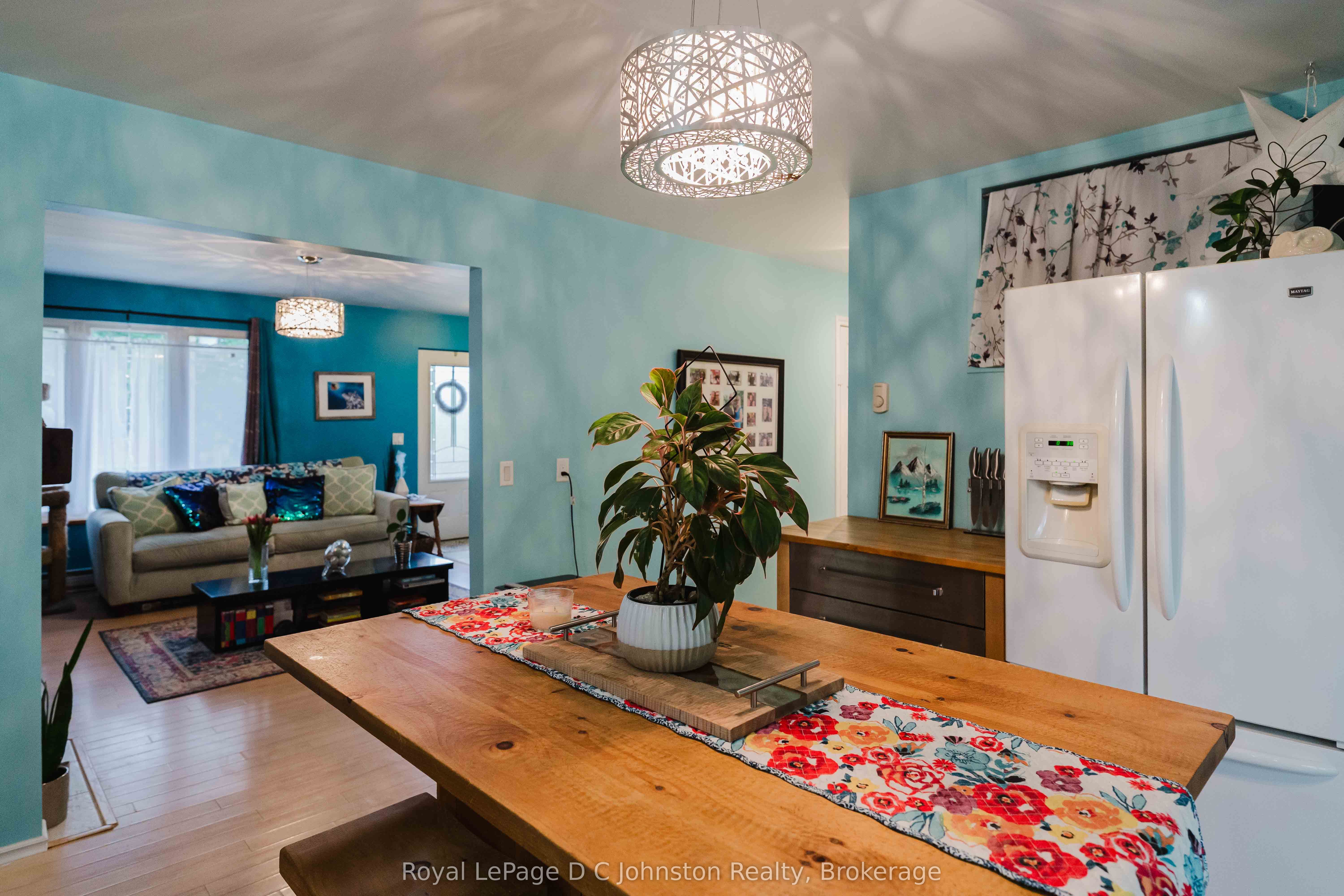 255 Rowe Street Property Photo 10