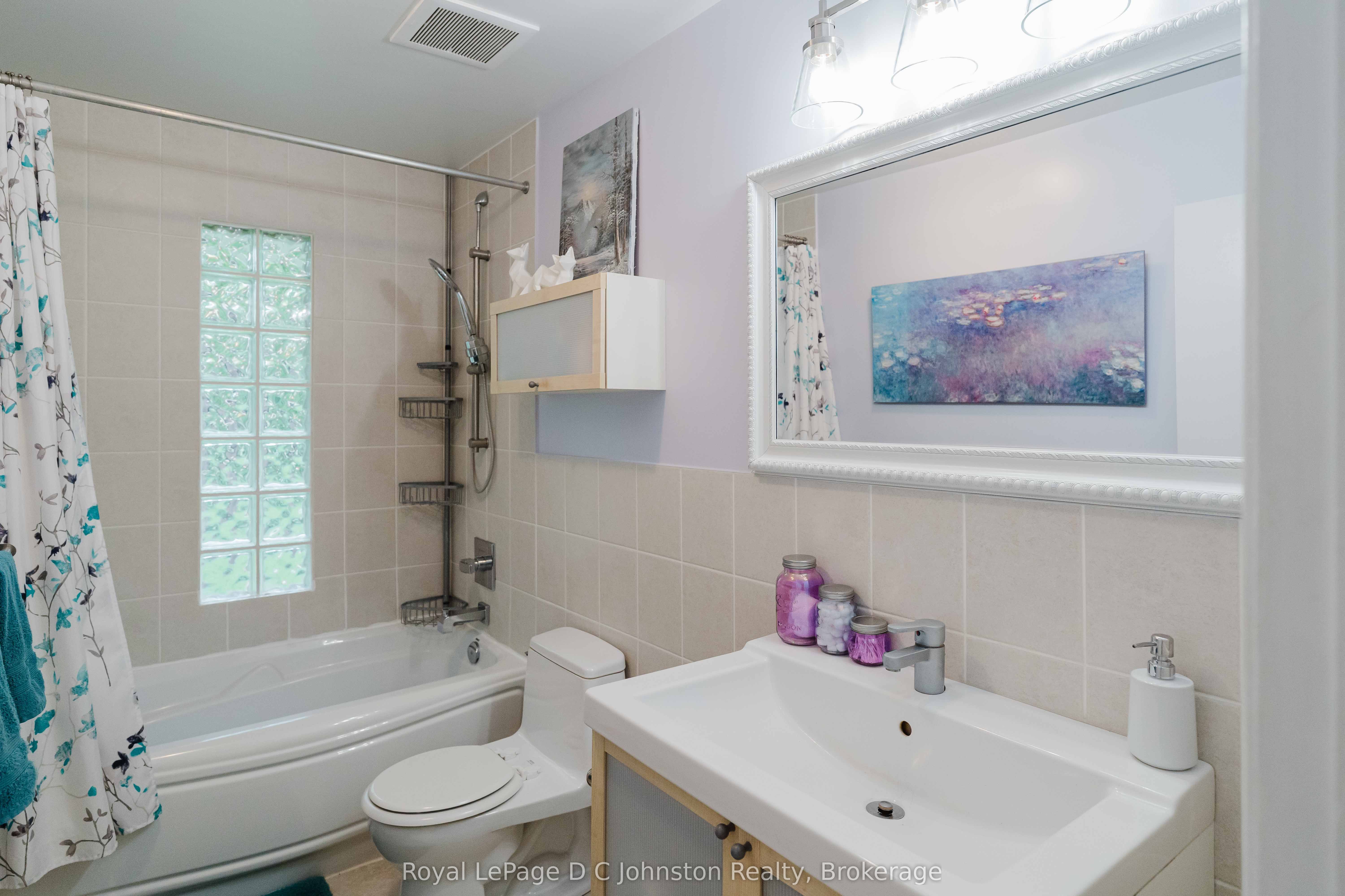 255 Rowe Street Property Photo 11