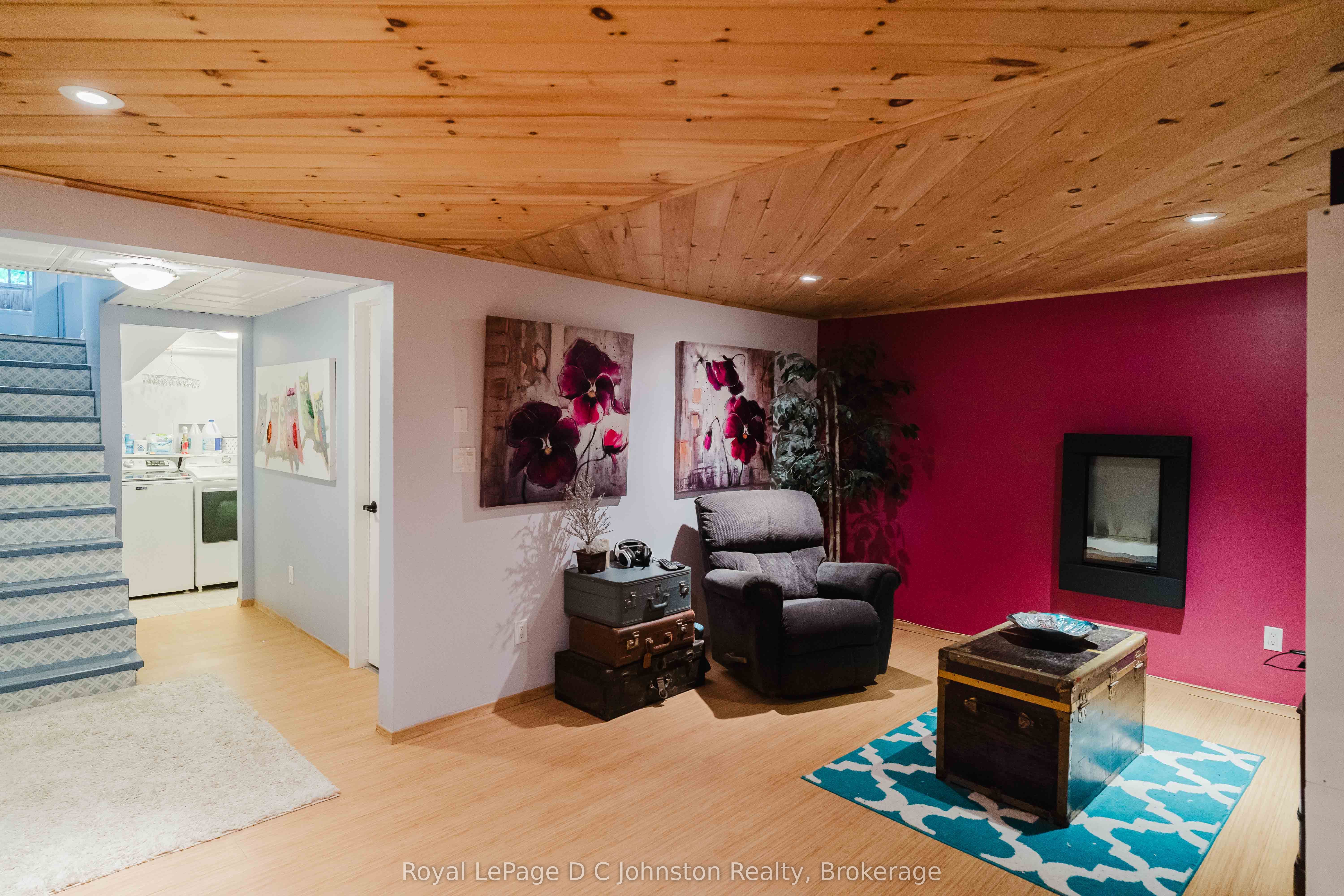 255 Rowe Street Property Photo 22
