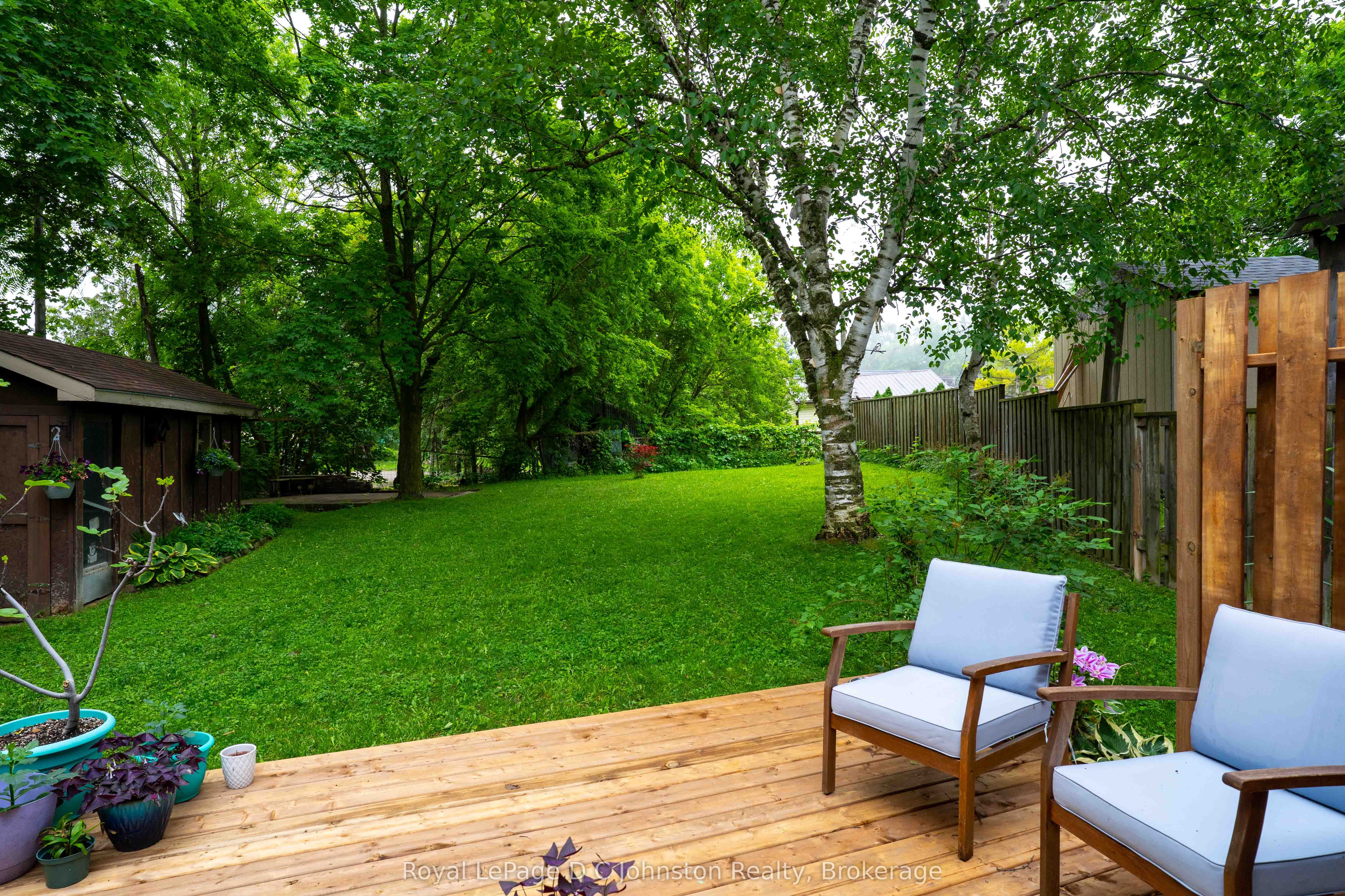255 Rowe Street Property Photo 29