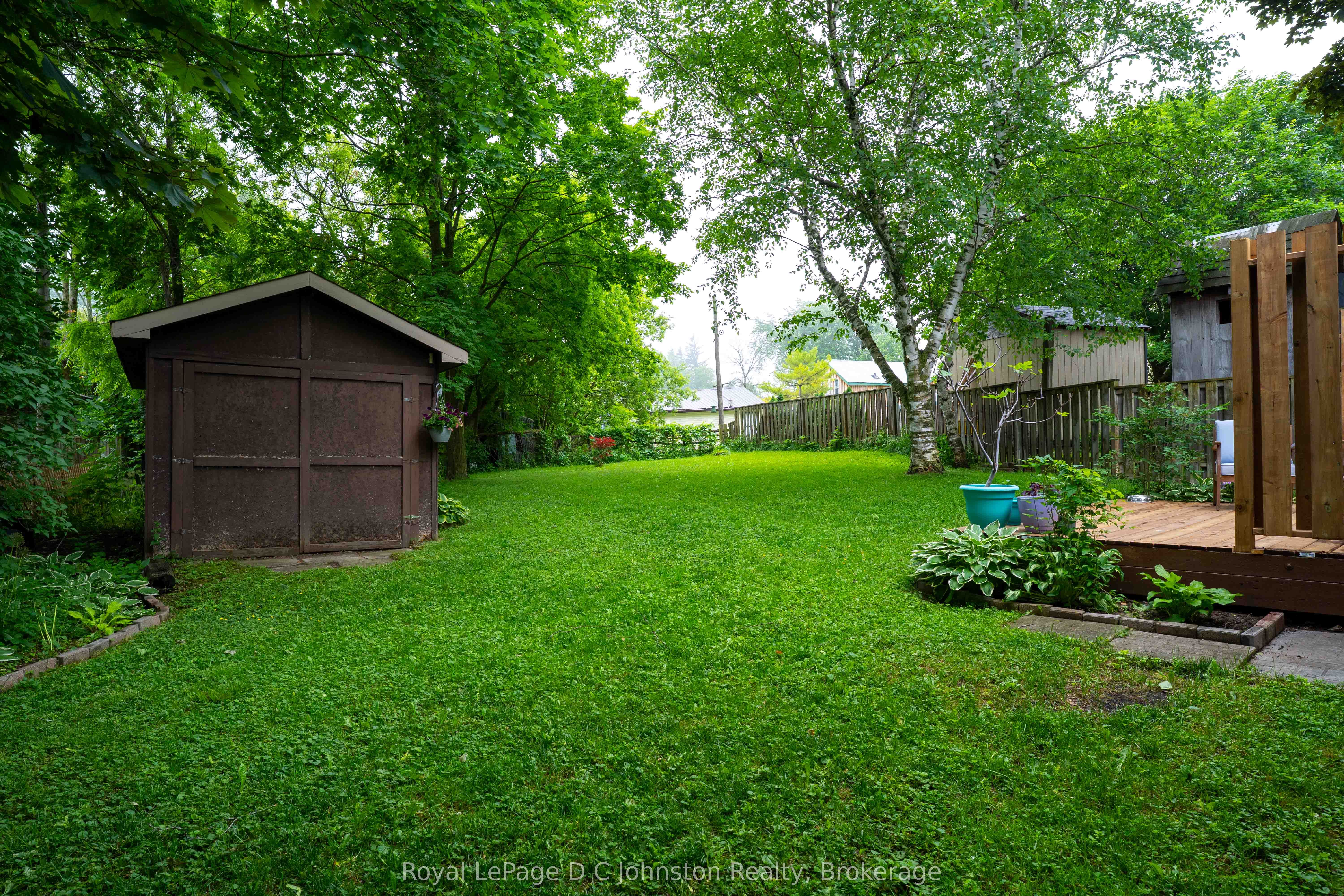 255 Rowe Street Property Photo 30