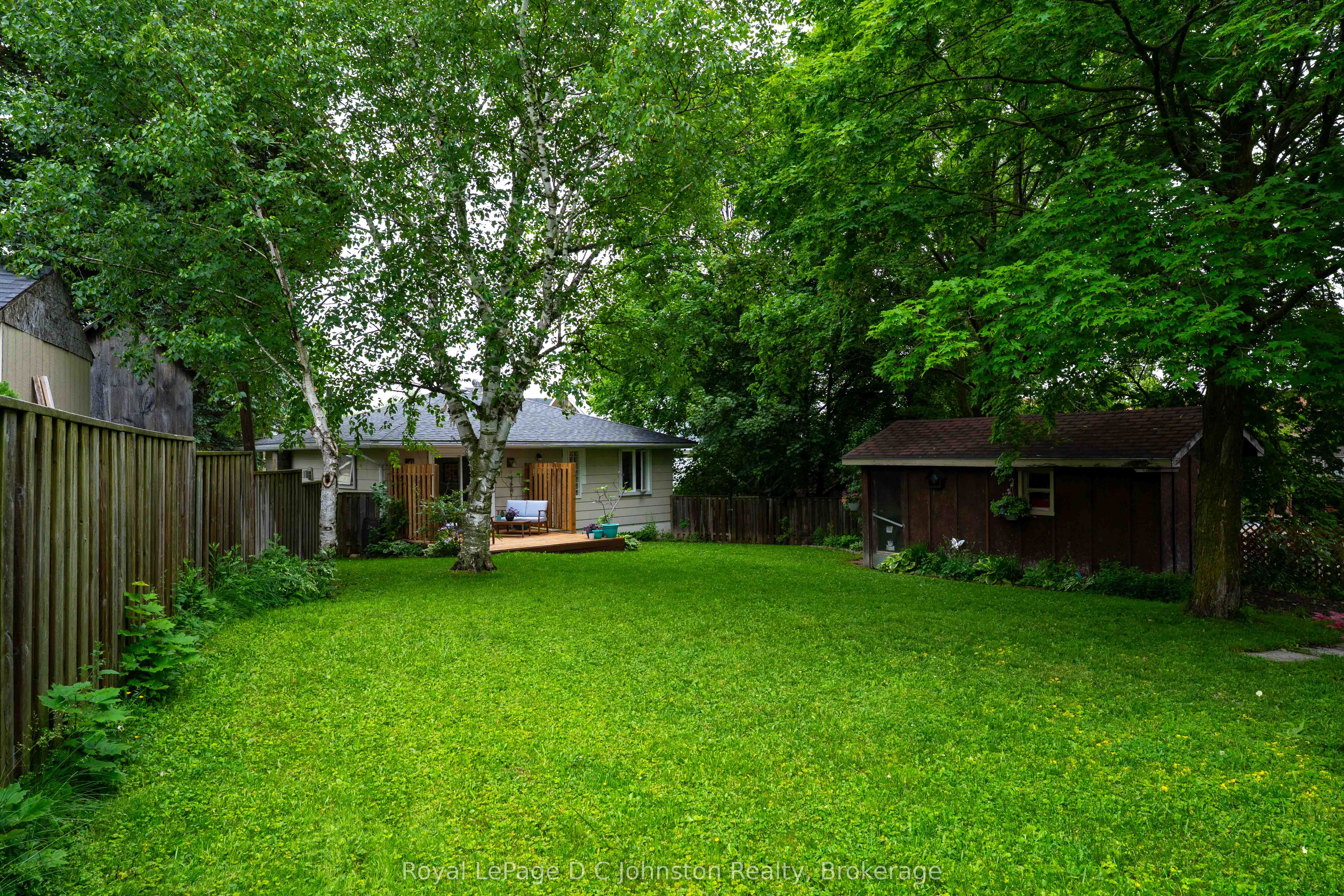255 Rowe Street Property Photo 33