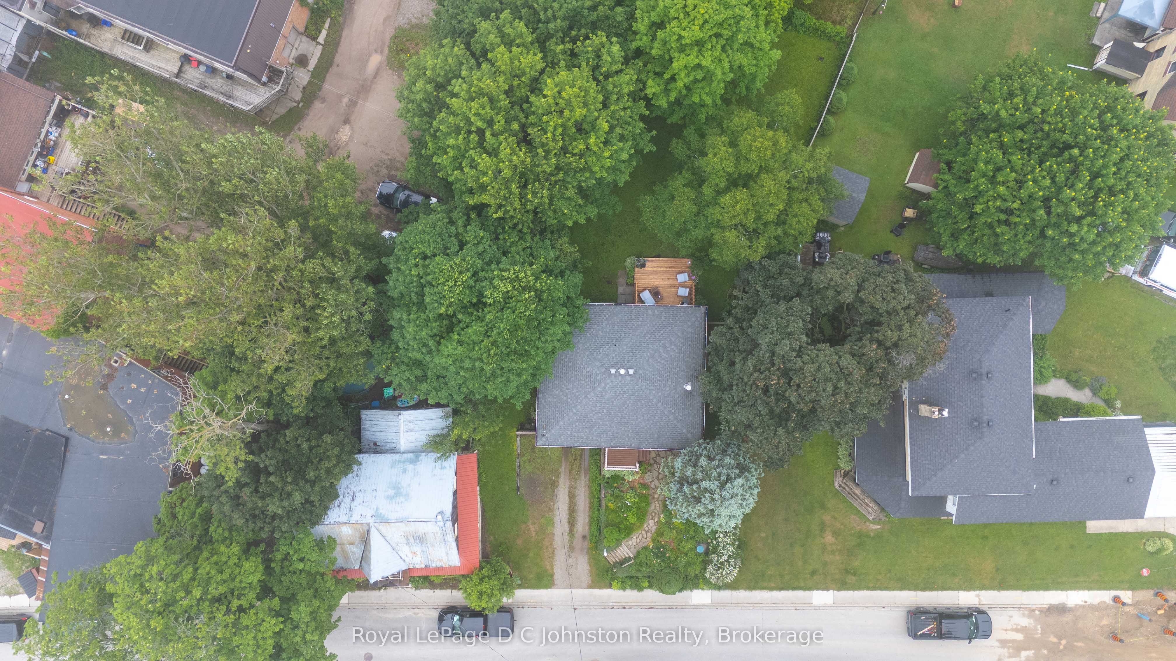 255 Rowe Street Property Photo 35