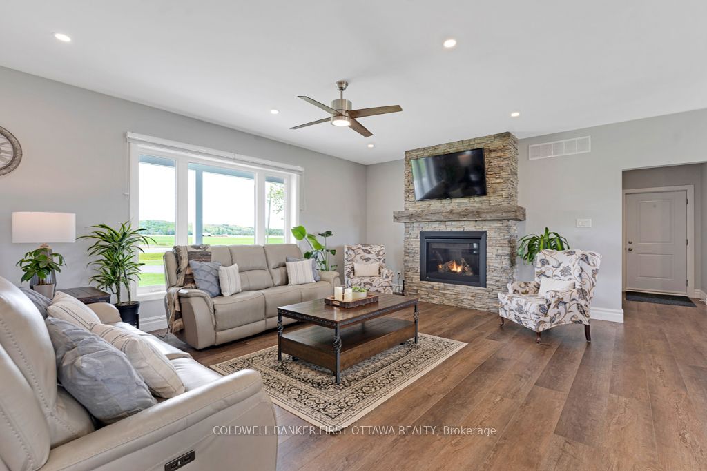 800 Waba Road Property Photo 6