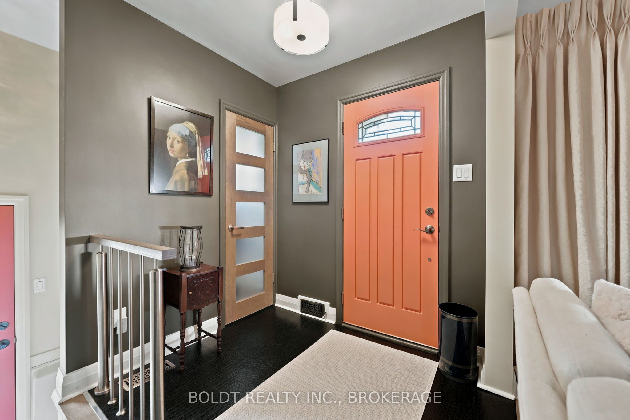 9 Woodgate Avenue Property Photo 5