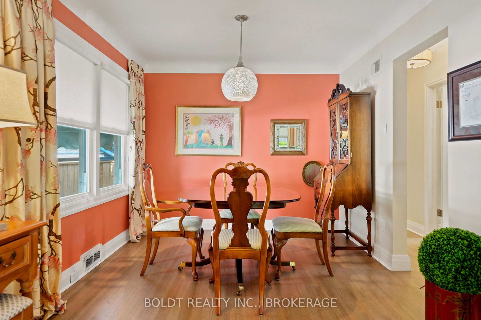9 Woodgate Avenue Property Photo 9