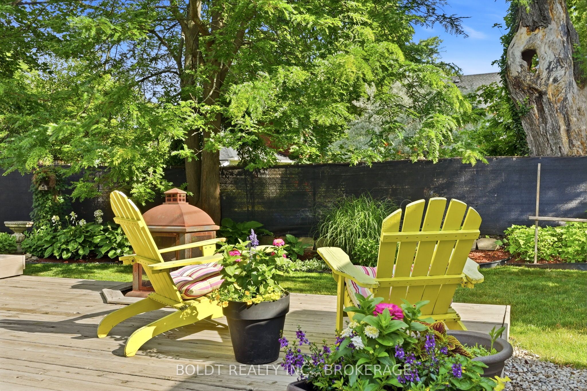 9 Woodgate Avenue Property Photo 28