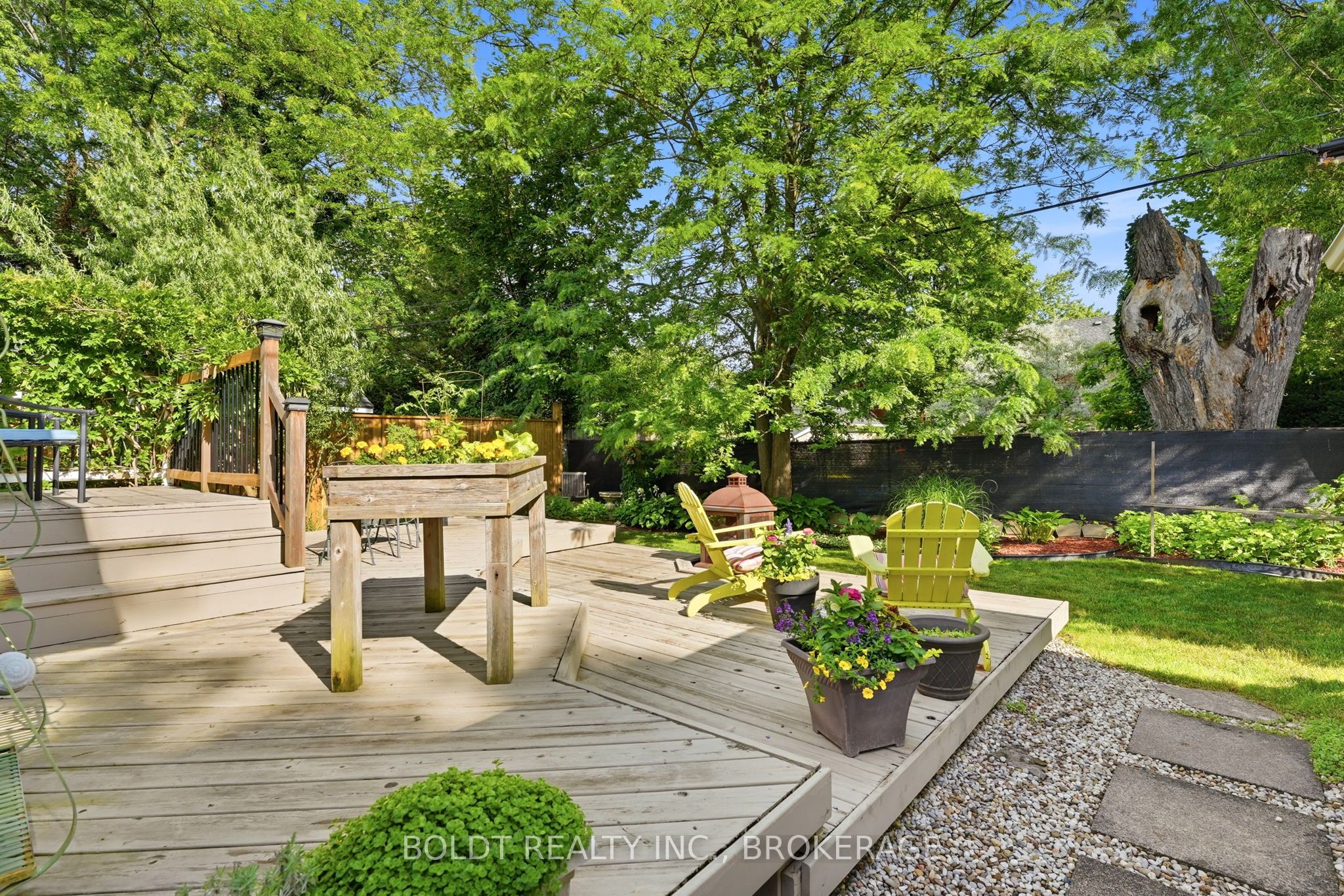 9 Woodgate Avenue Property Photo 29