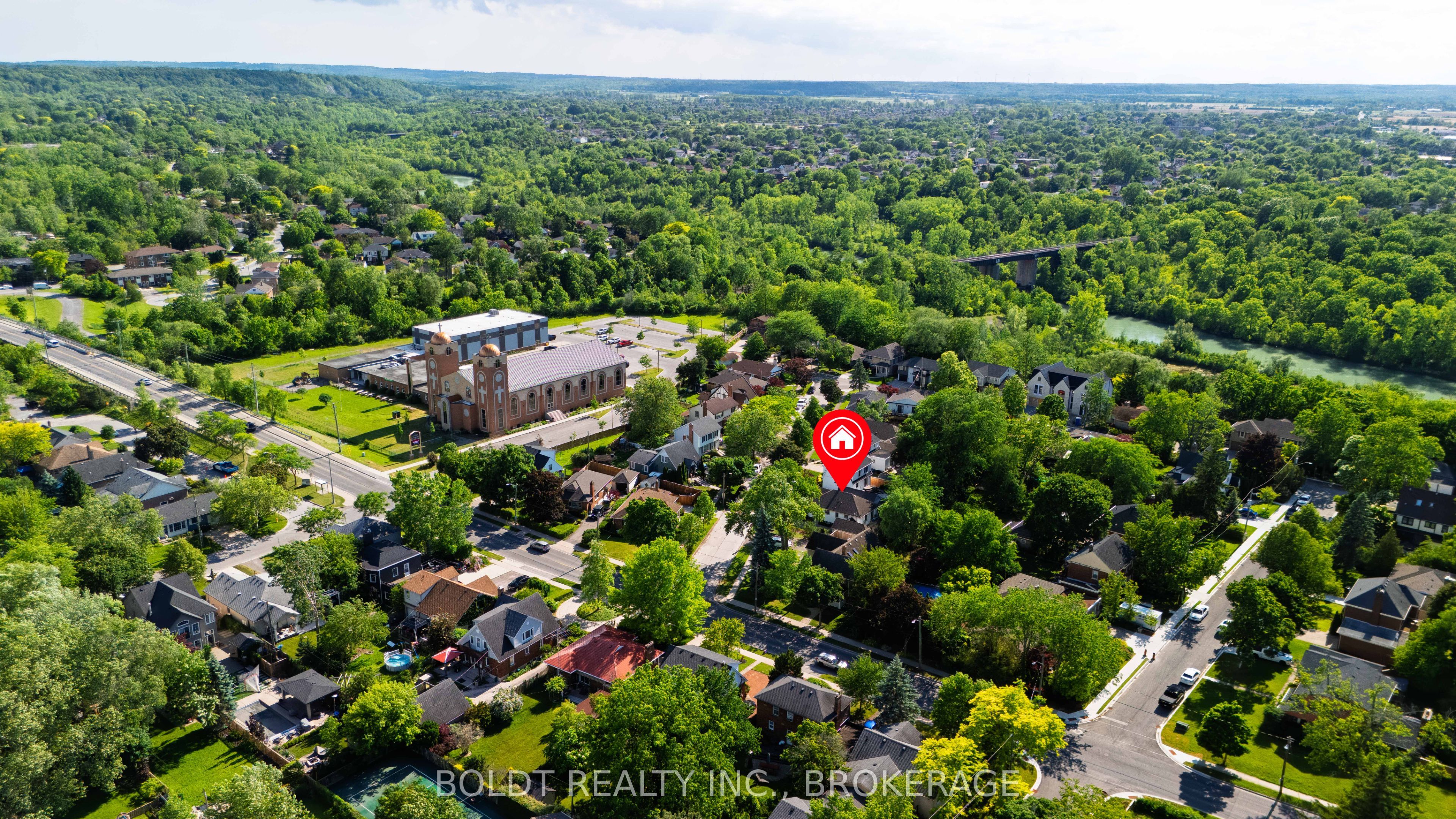 9 Woodgate Avenue Property Photo 40