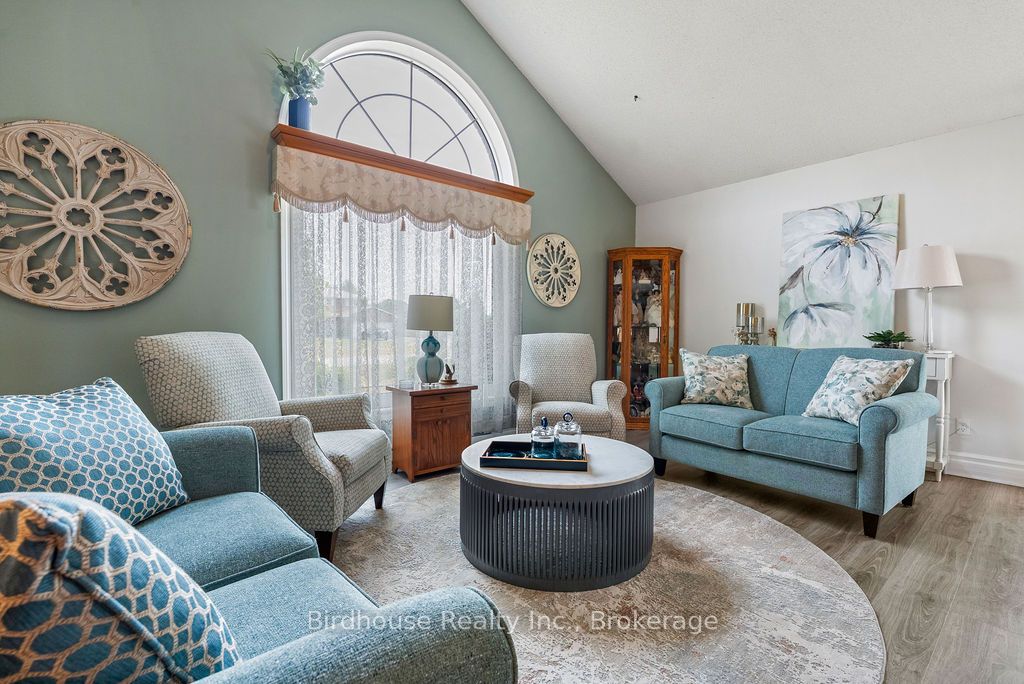 20 Doble Drive Property Photo 5