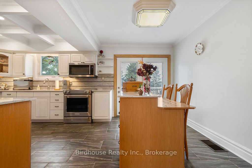 20 Doble Drive Property Photo 8