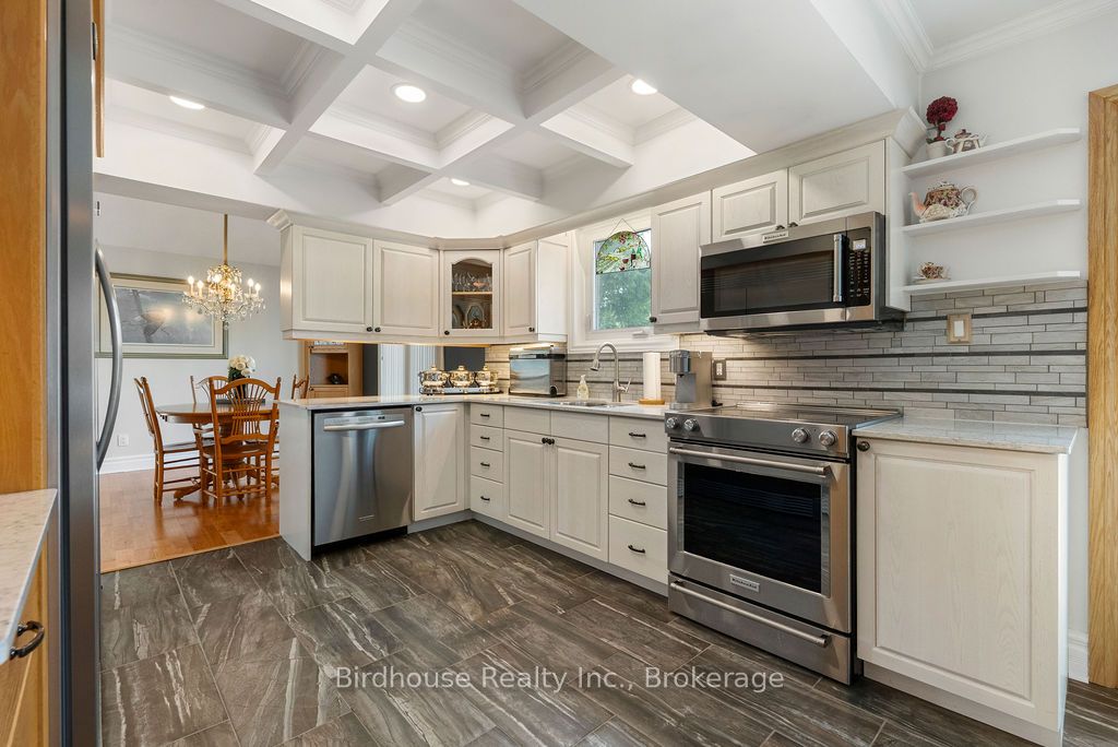 20 Doble Drive Property Photo 11