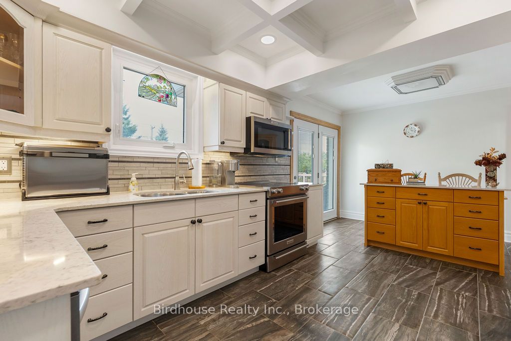 20 Doble Drive Property Photo 13