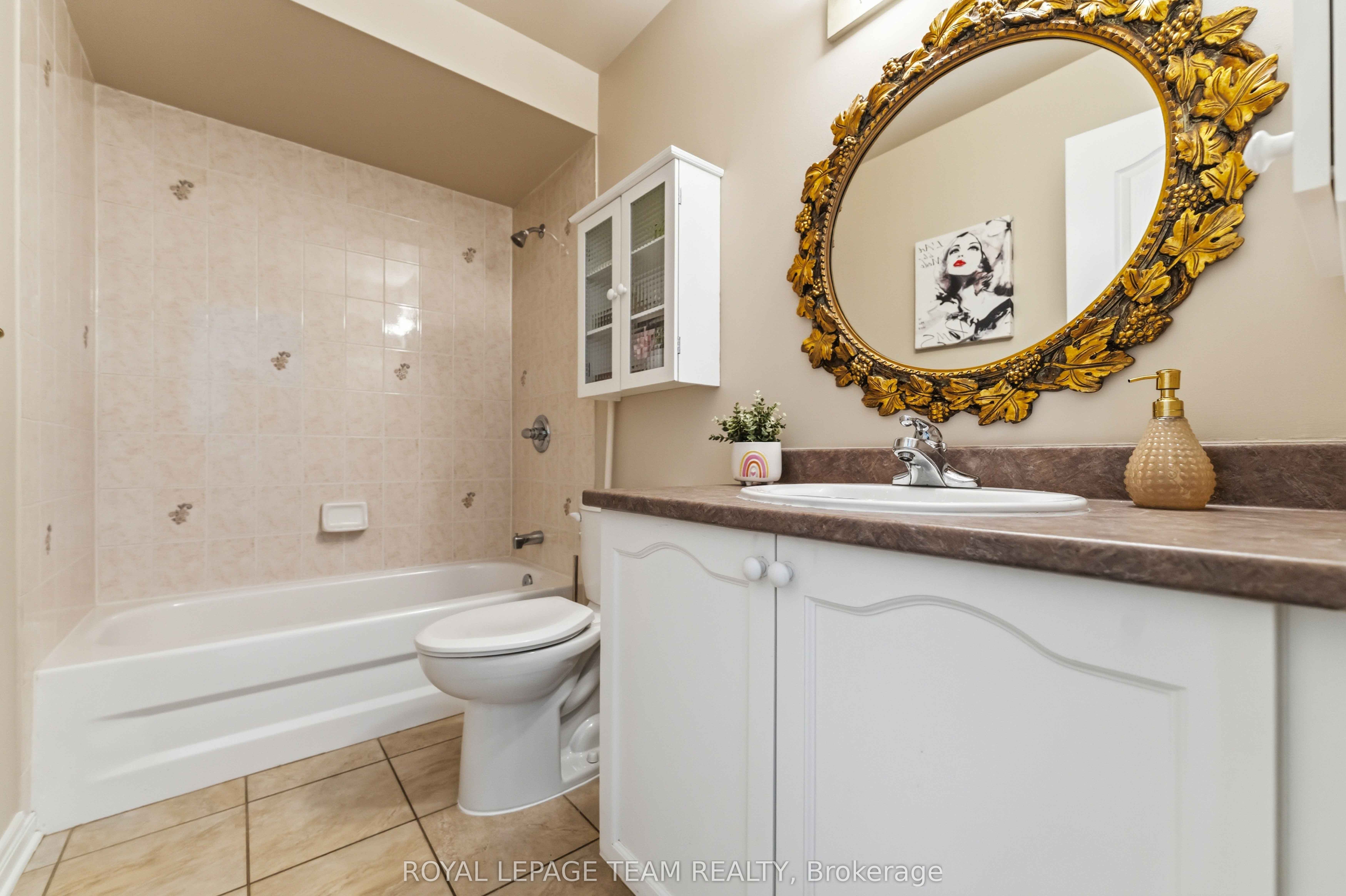 38 Settler's Ridge Way Property Photo 9