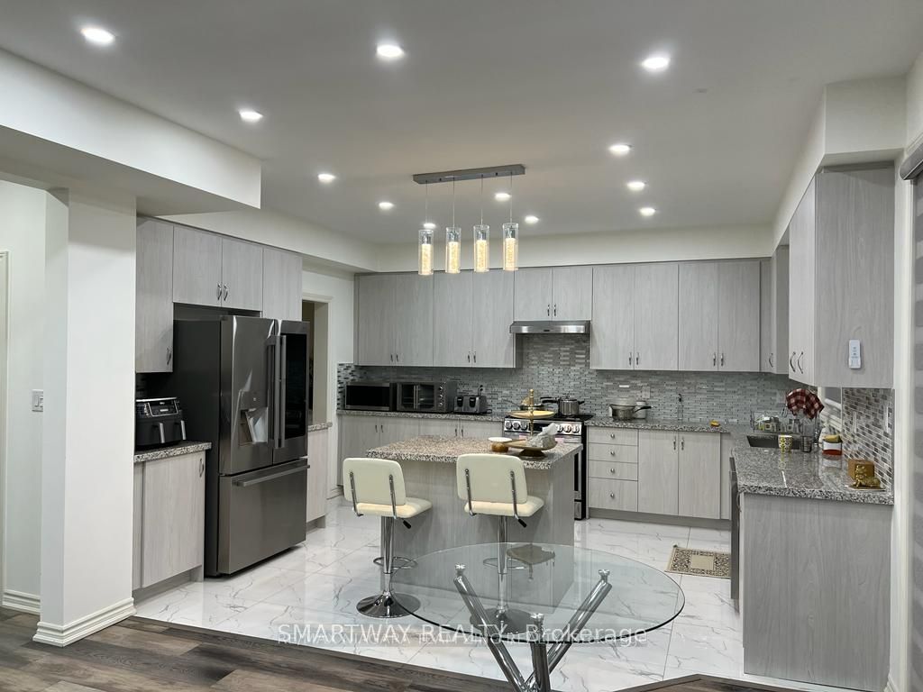 1127 Kennedy Drive Property Photo 13