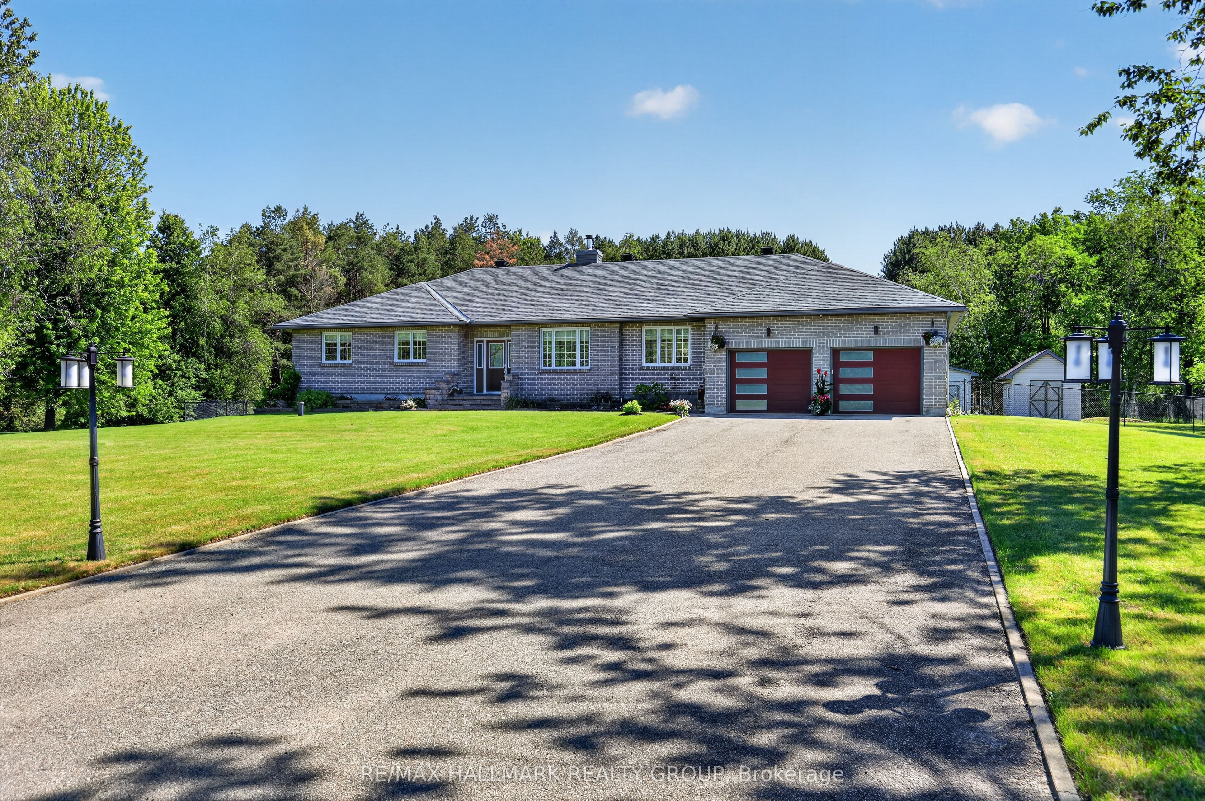 30 Kimberly Avenue Property Photo 1