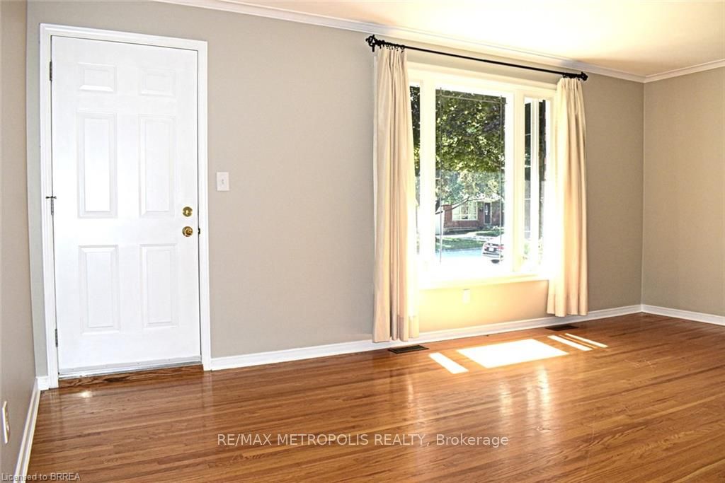 5 Mccammon Street Upper Property Photo 3