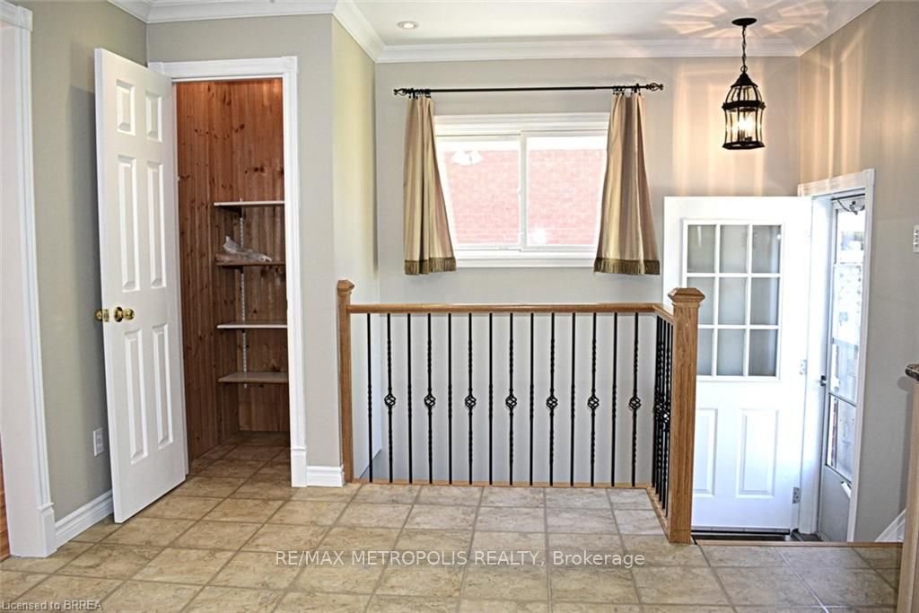 5 Mccammon Street Upper Property Photo 14